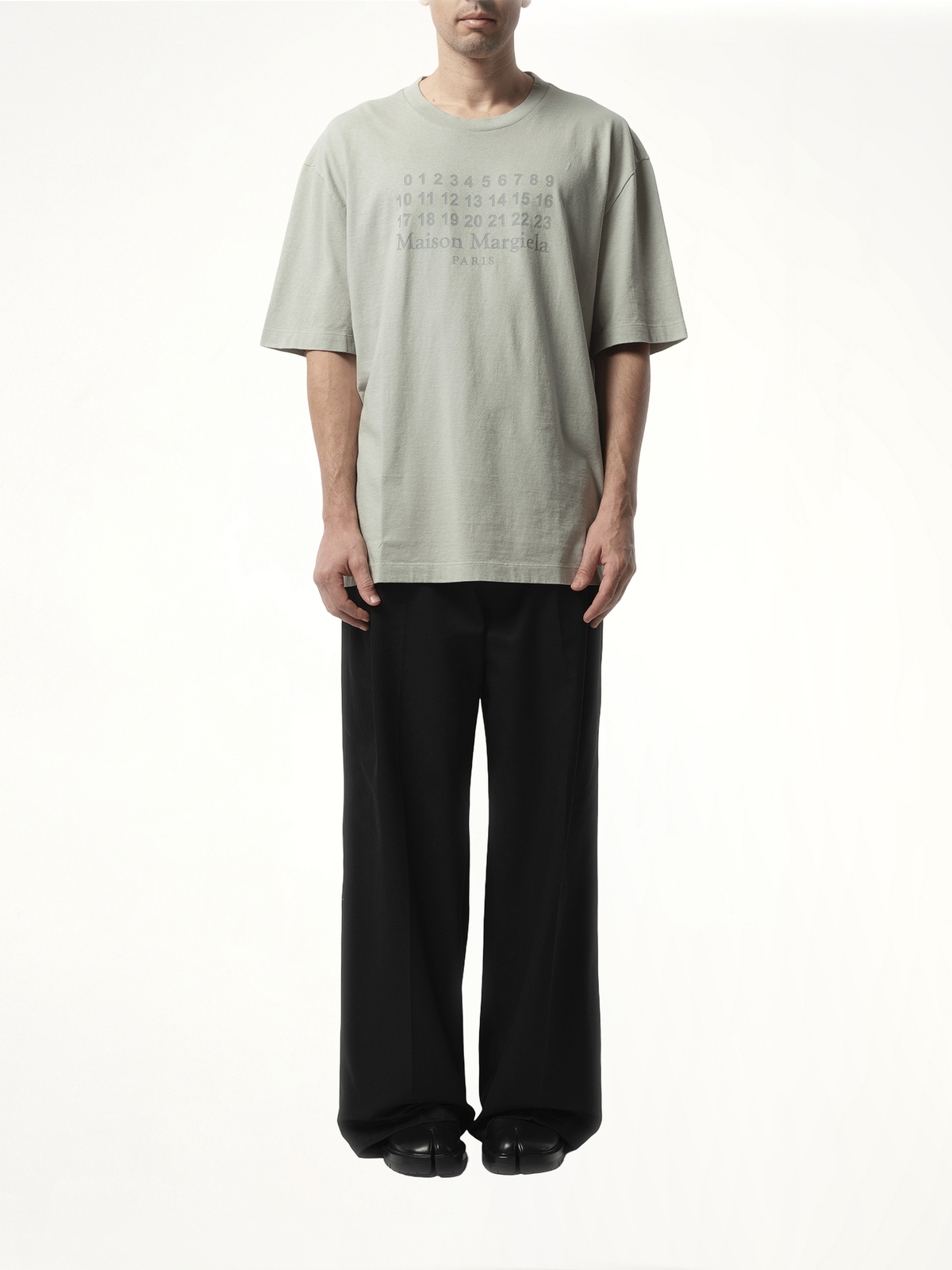 Number Logo T-Shirt in Grey