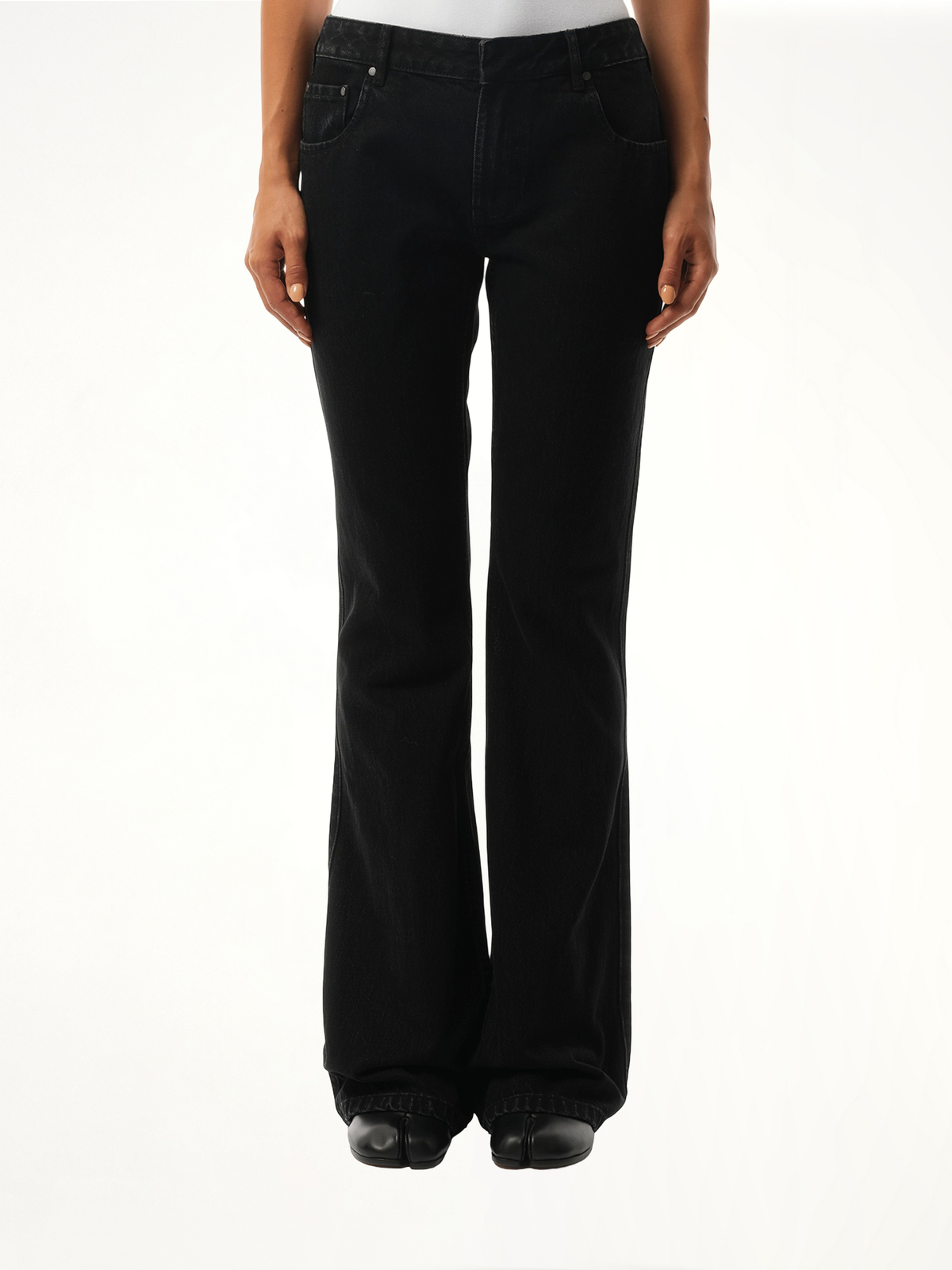 Slim-Flared Jeans in Magnetite