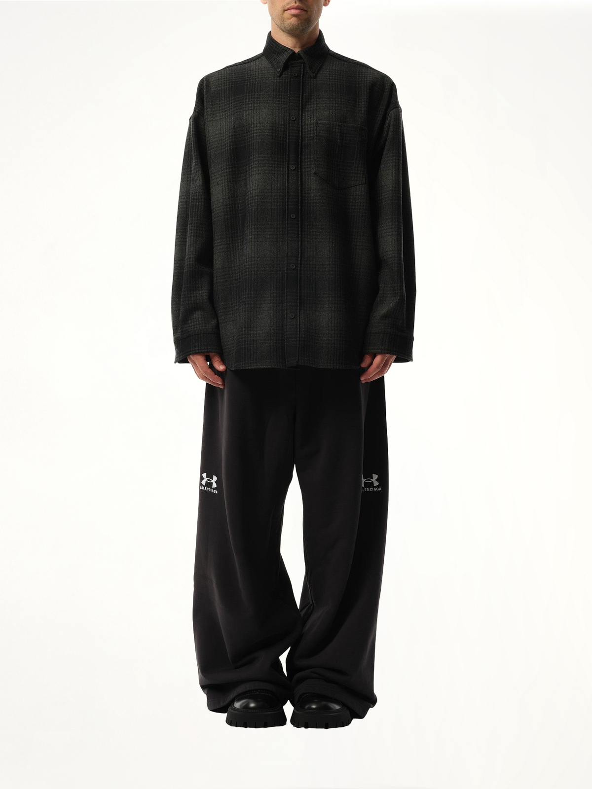 Oversized Wool Check Shirt in Grey/Black
