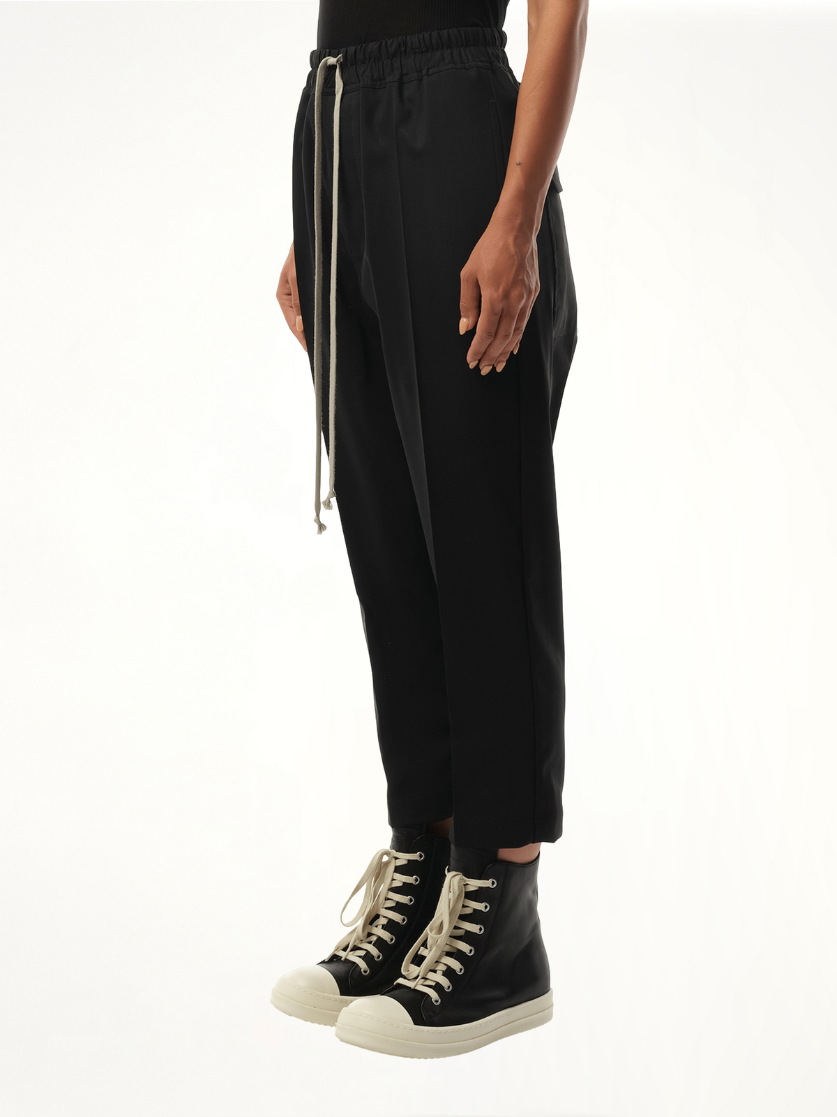Drawstring Astaires Cropped Pants in Black