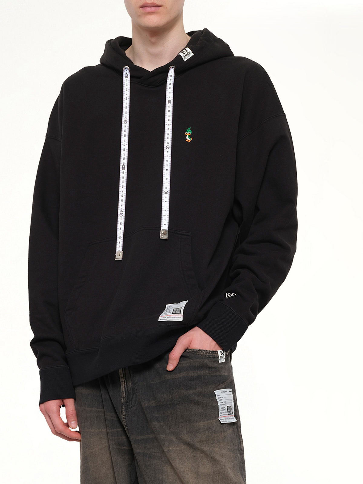Leon Embroidery Hoodie in Black