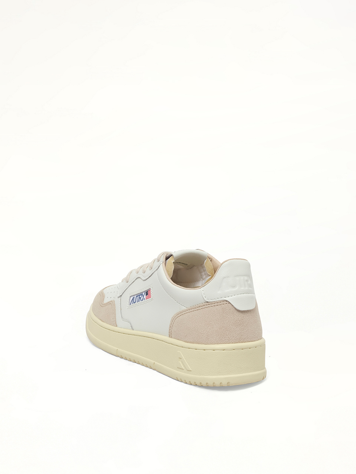 Medalist Low Sneakers in White Top View | AUTRY
