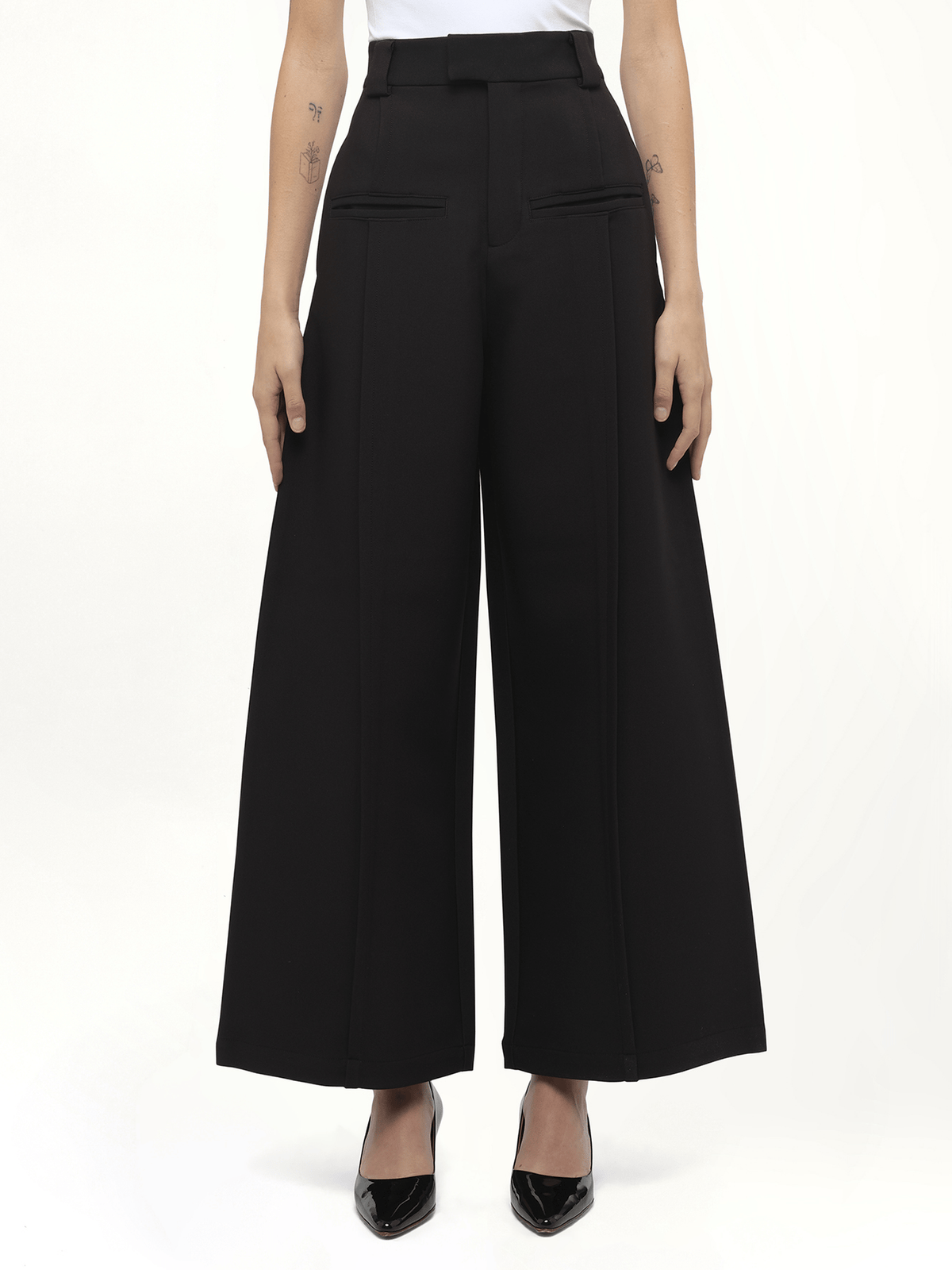 Hand in Front Pocket Pant in Black