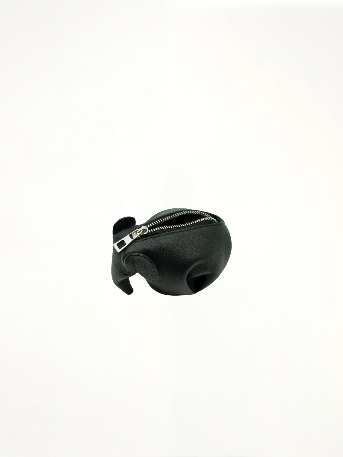 Elephant Charm in Smooth Calfskin in Black