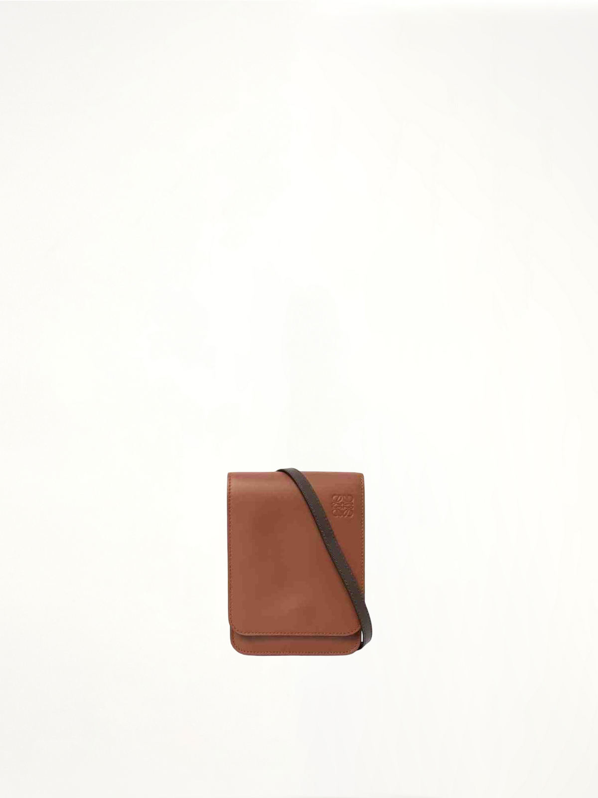 Gusset Flat Crossbody Bag in Cognac