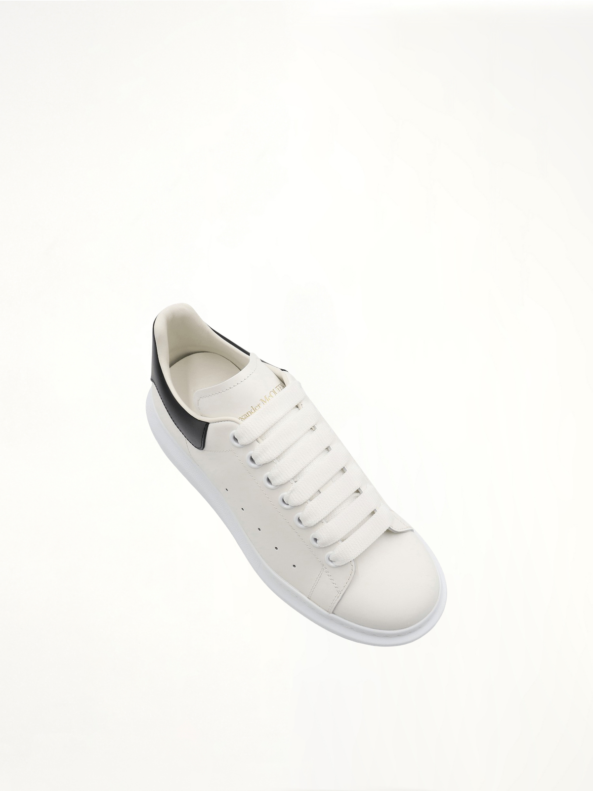 Larry Oversized Sneaker in White/Black Top View | ALEXANDER MCQUEEN