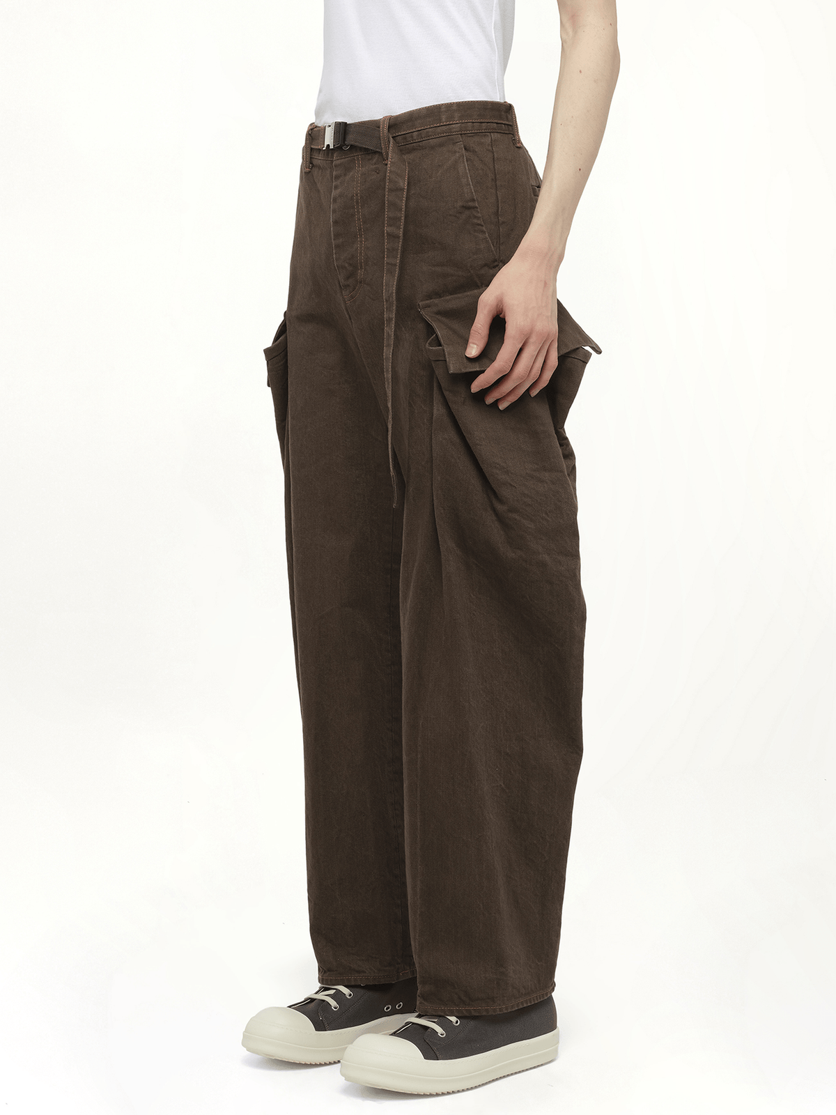 Denim Pants in Brown