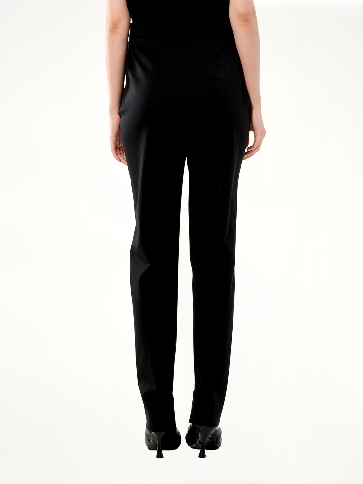Lainage Pants in Black