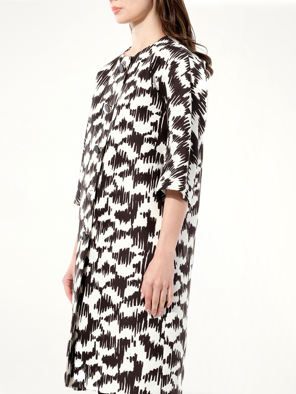 Coat in Black/White