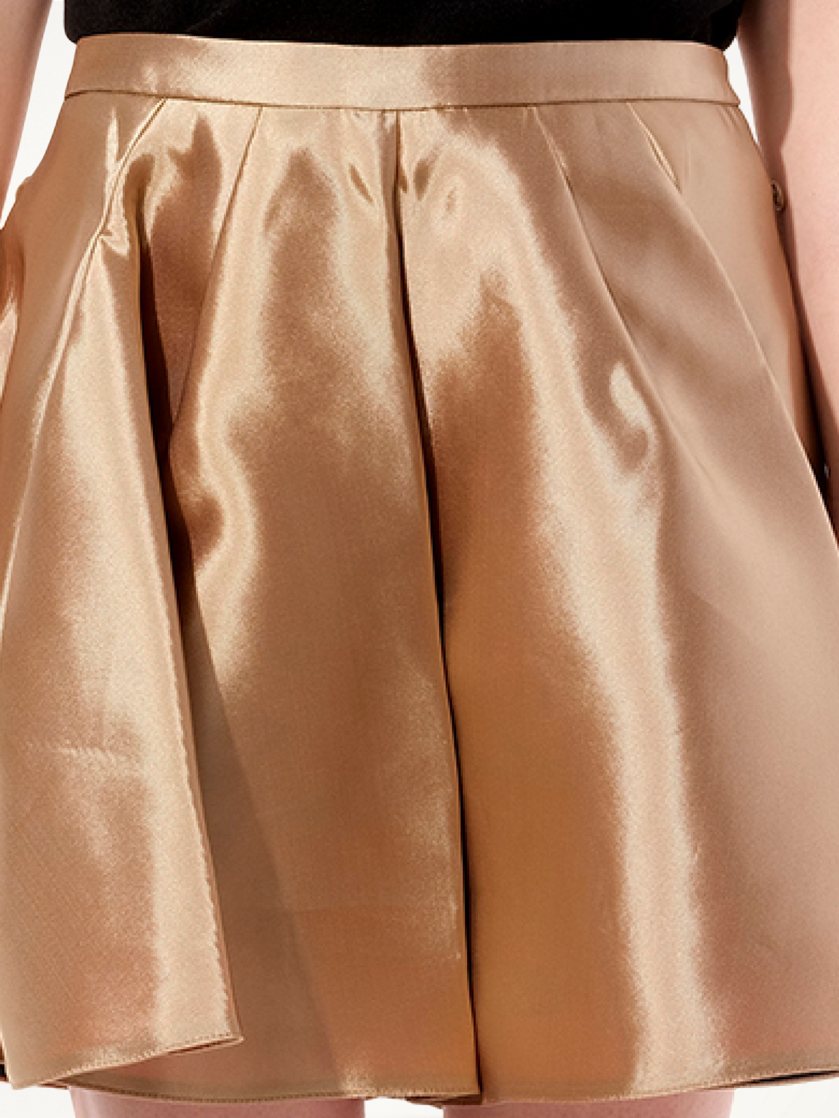 Shorts in Brown