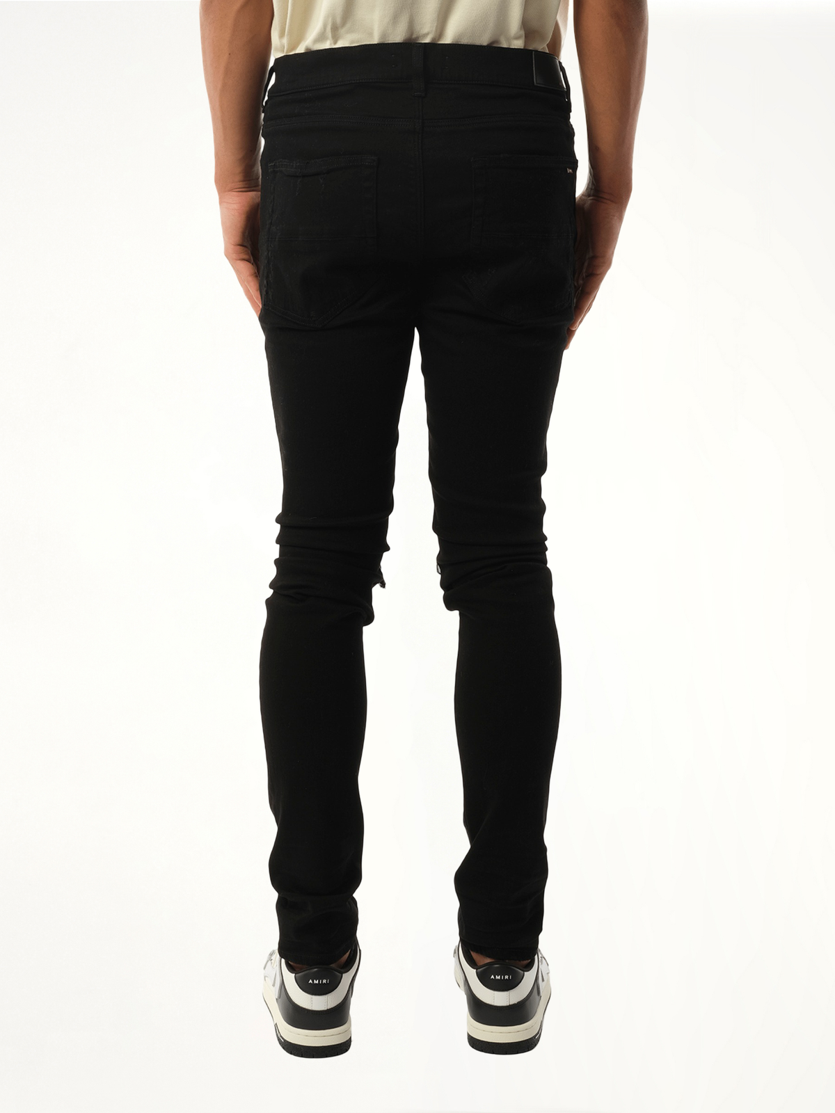 MX1 Distressed Jeans in Black