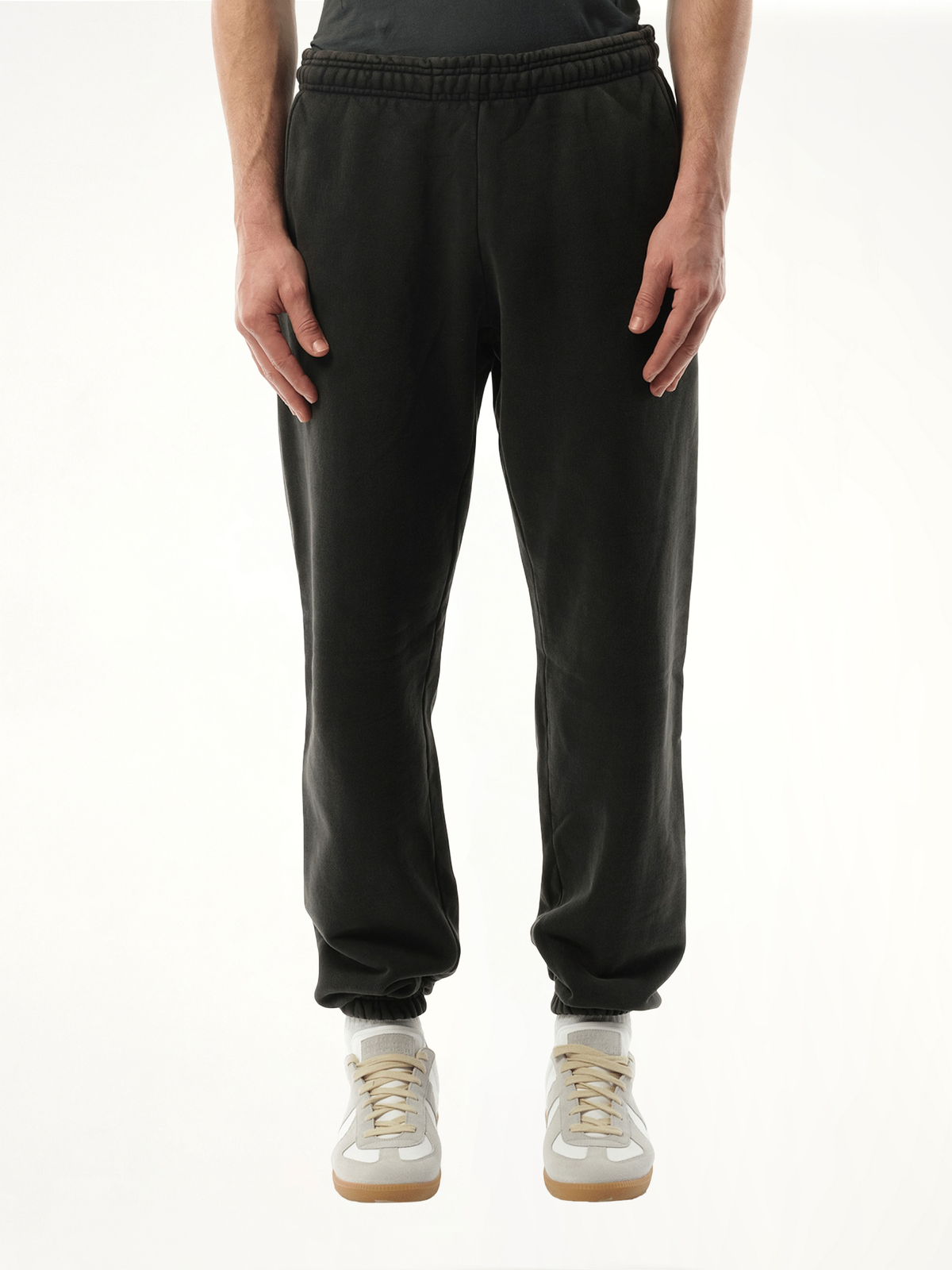 Heavy Sweatpants in Washed Black