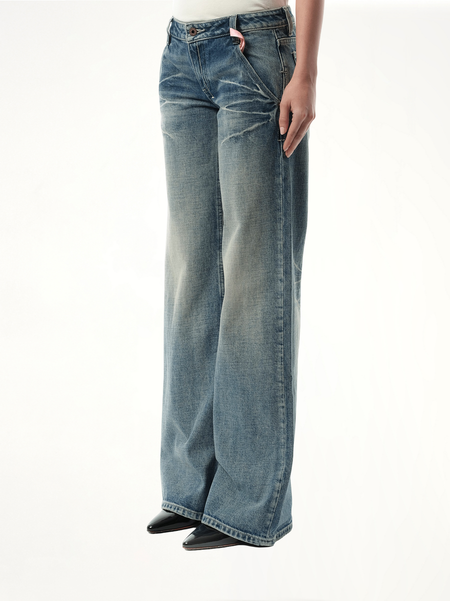 888 Low-Rise Oversized Jeans in Light Blue