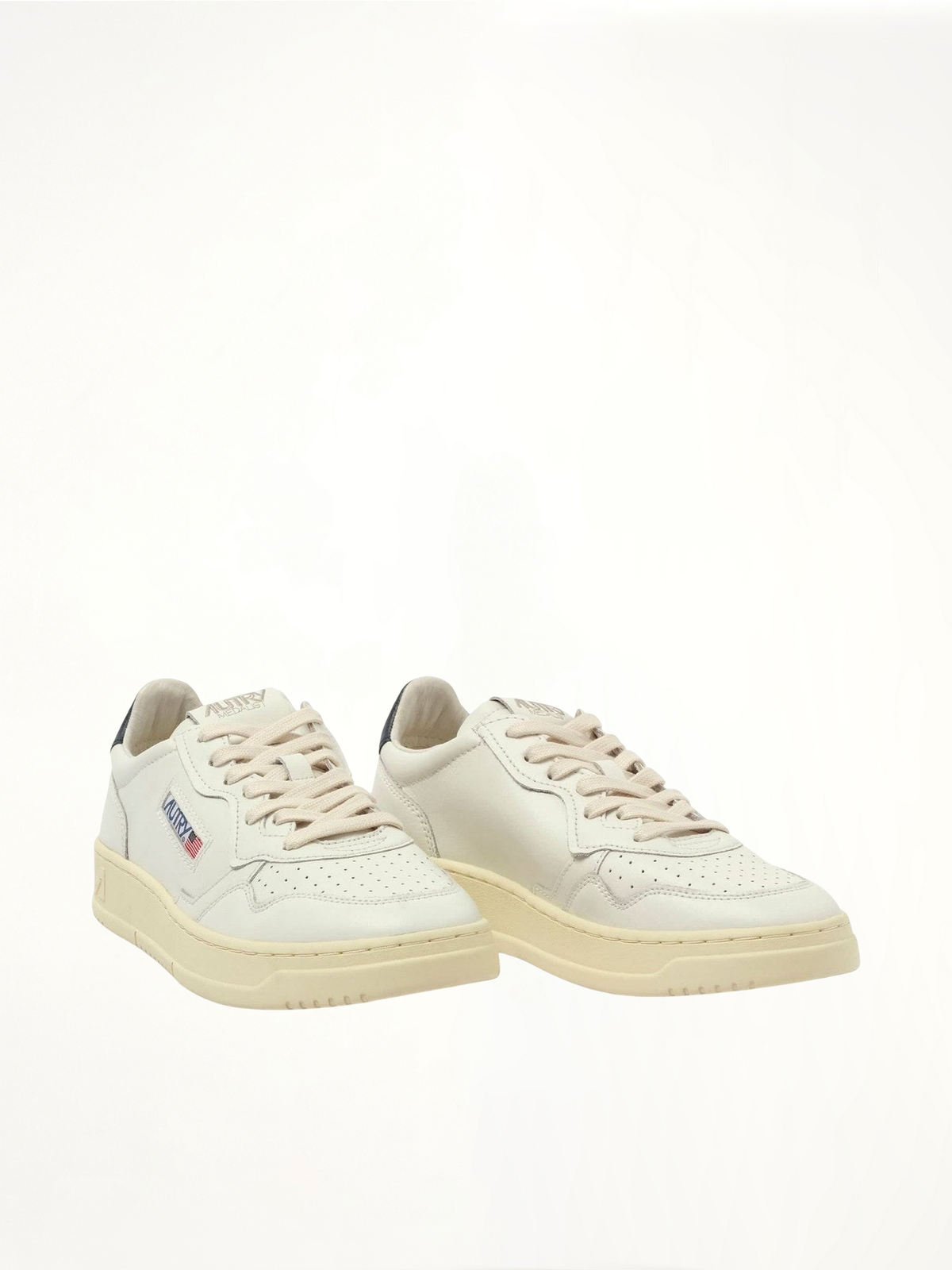 Medalist Low Sneakers in White/Space Front View | AUTRY