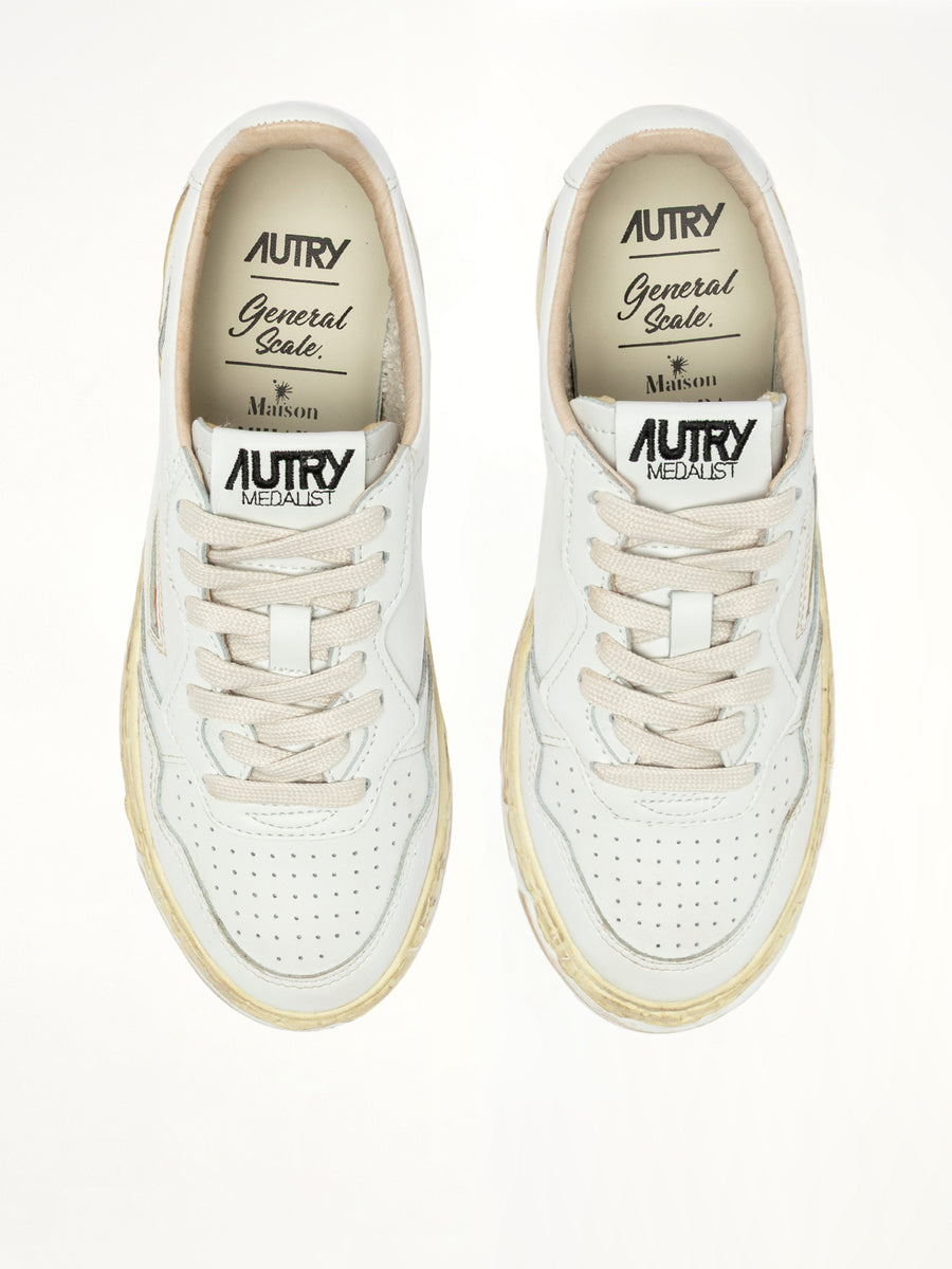 MMY Super Vintage Low Sneaker in White | AUTRY