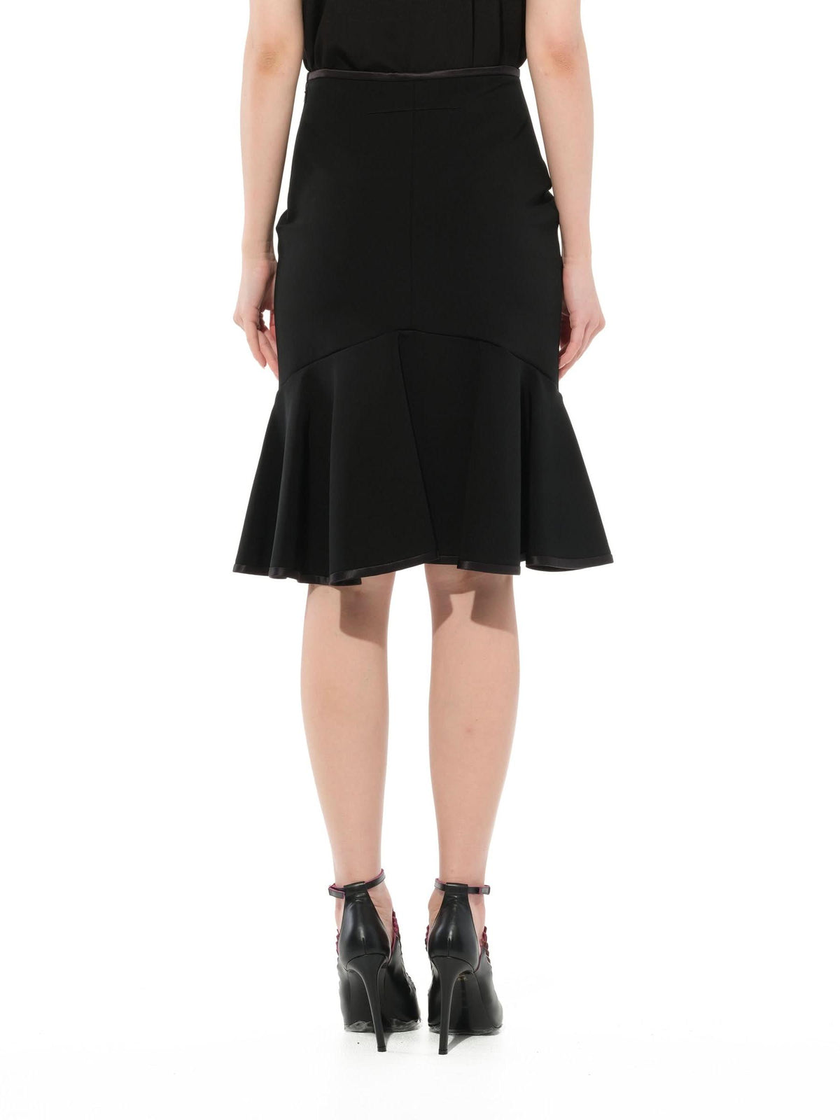 Classic Short Skirts in Black