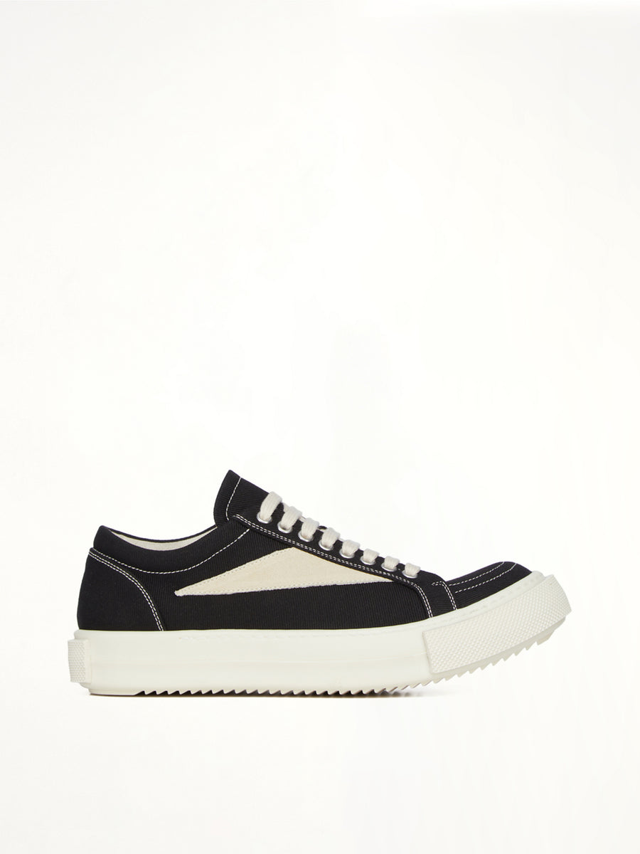 Vintage Sneaks in Black/Milk