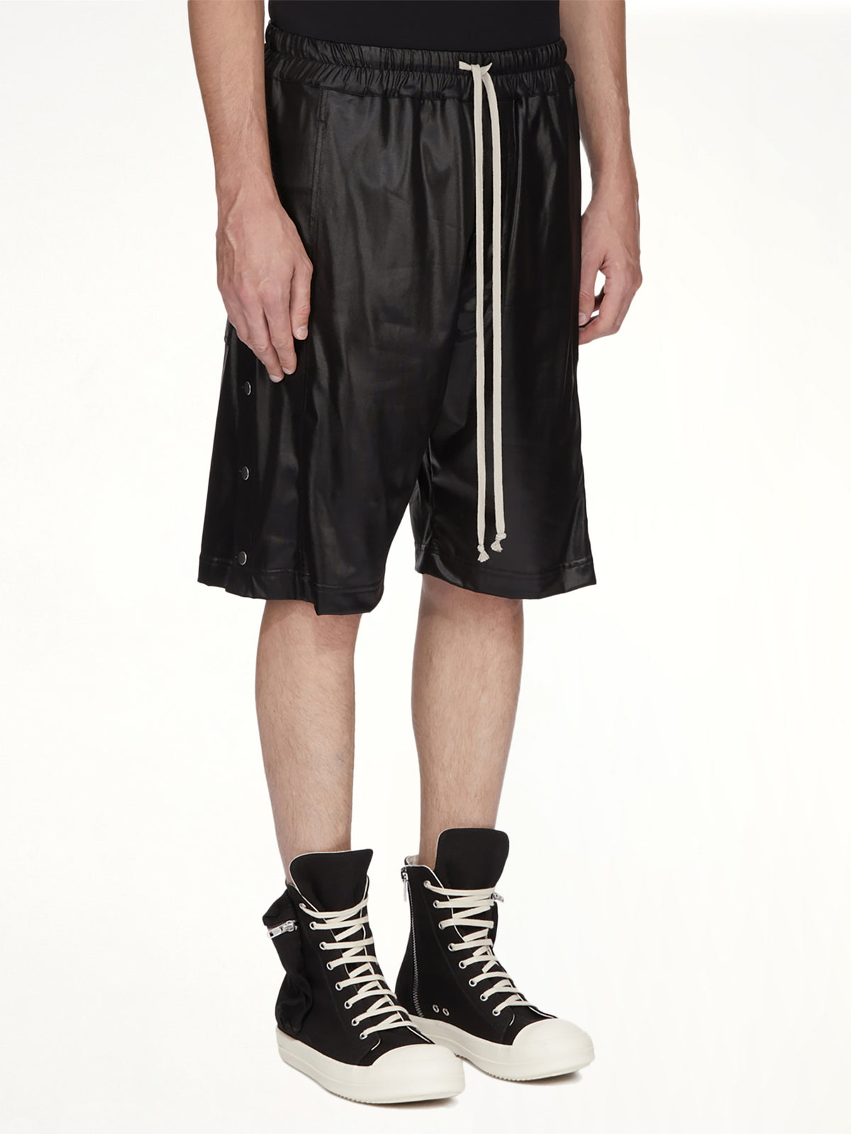 Wide Pusher Shorts in Black
