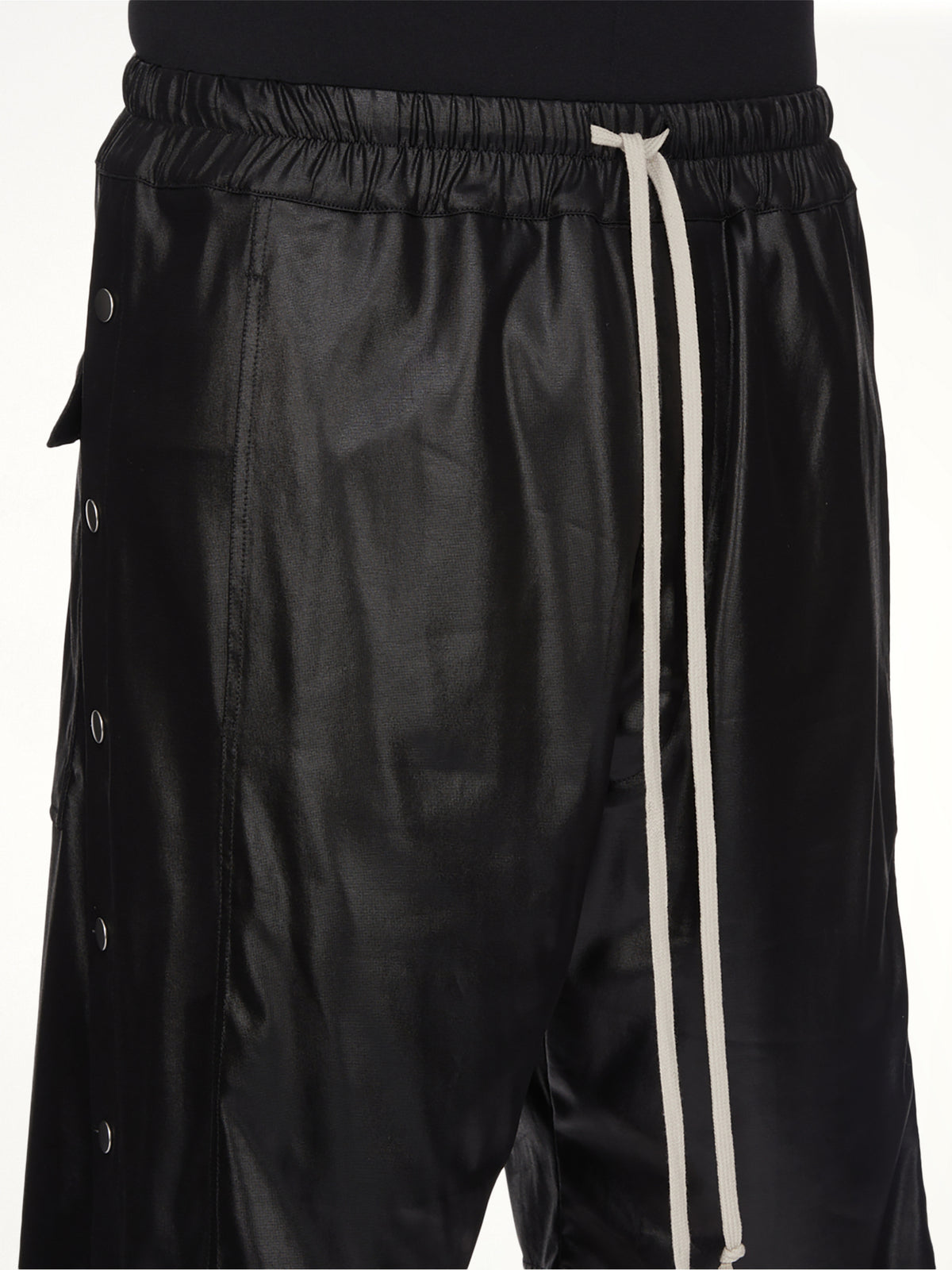 Wide Pusher Shorts in Black