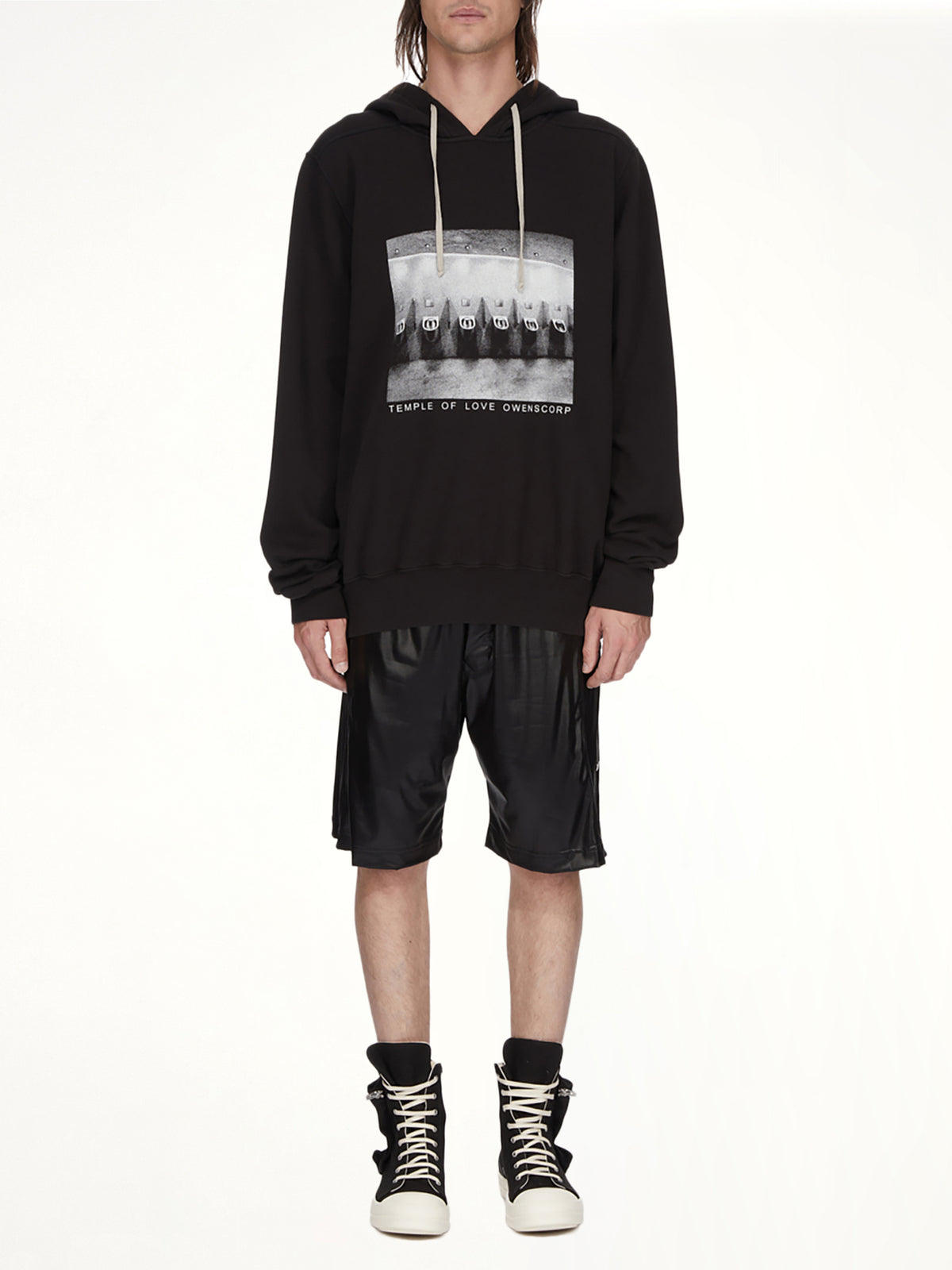 Wide Pusher Shorts in Black
