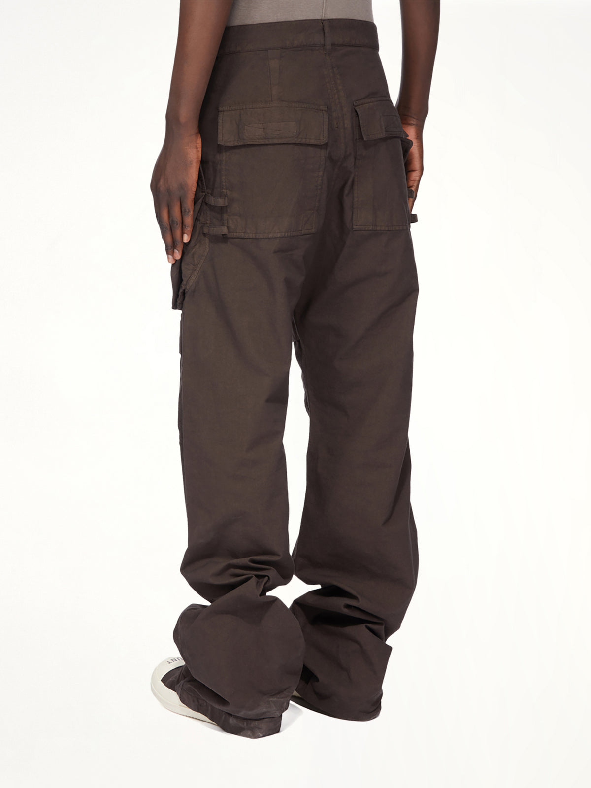 Stefan Cargo in Dark Dust