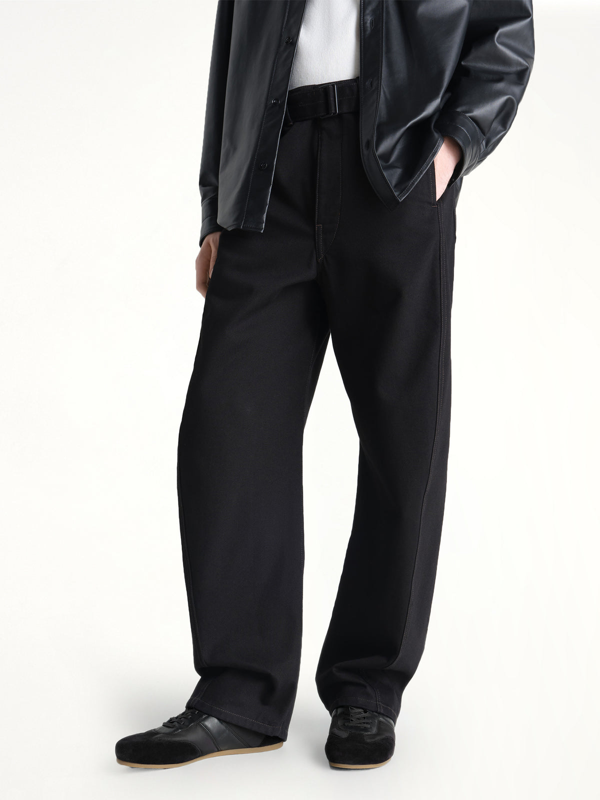 Soft Runner in Black