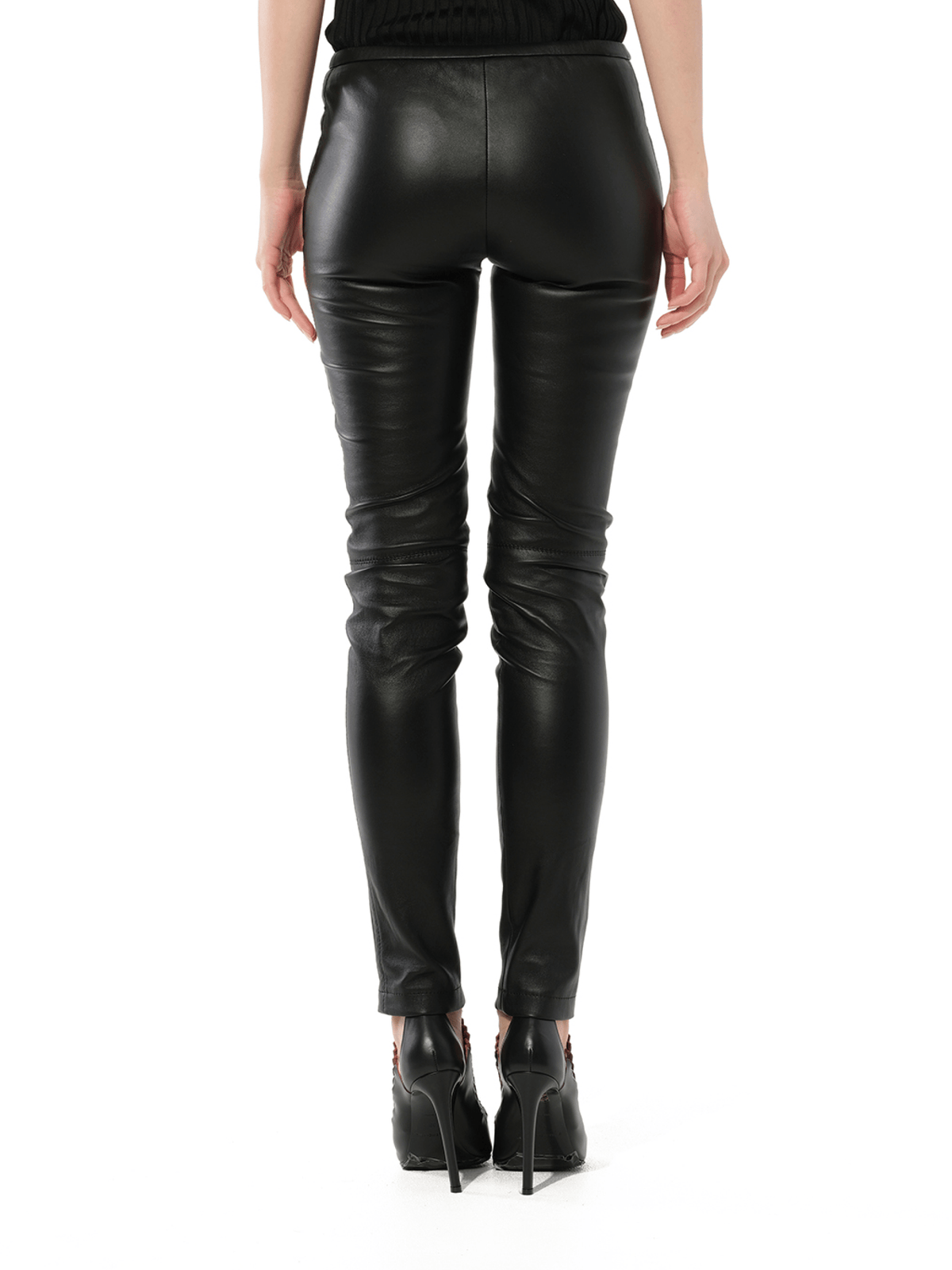 Trousers in Black