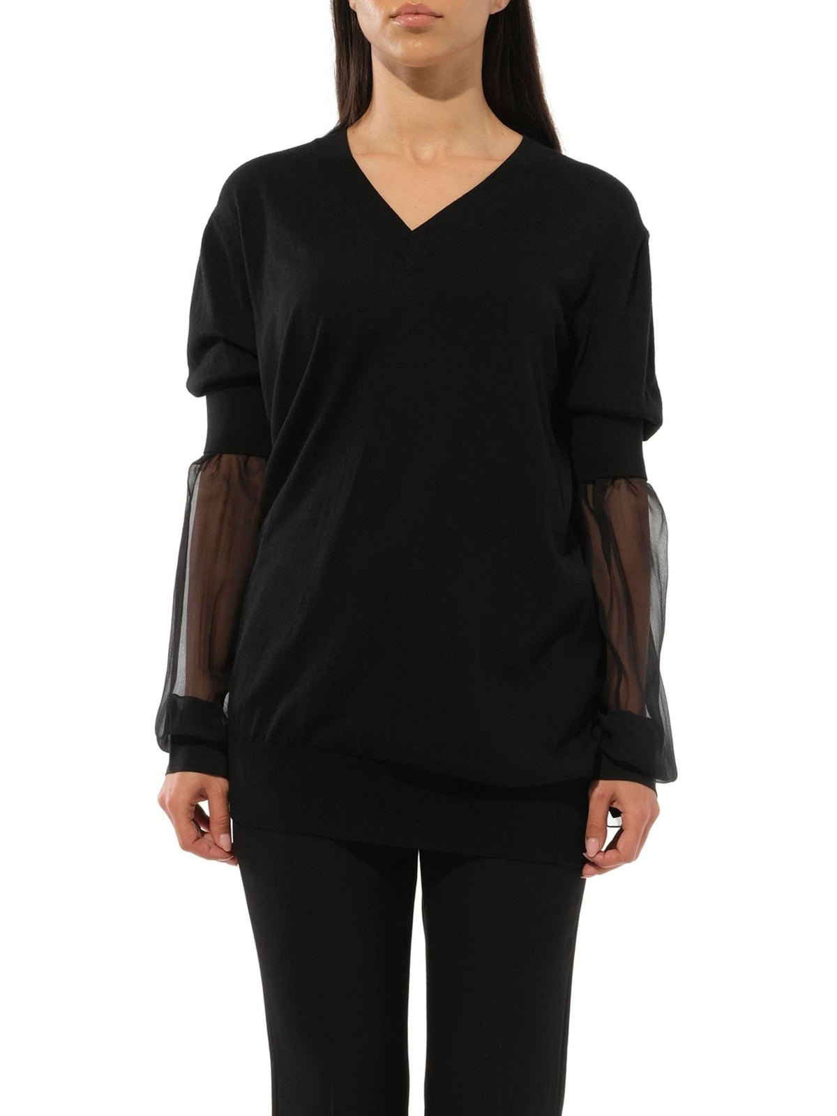 Classic Pullover in Black