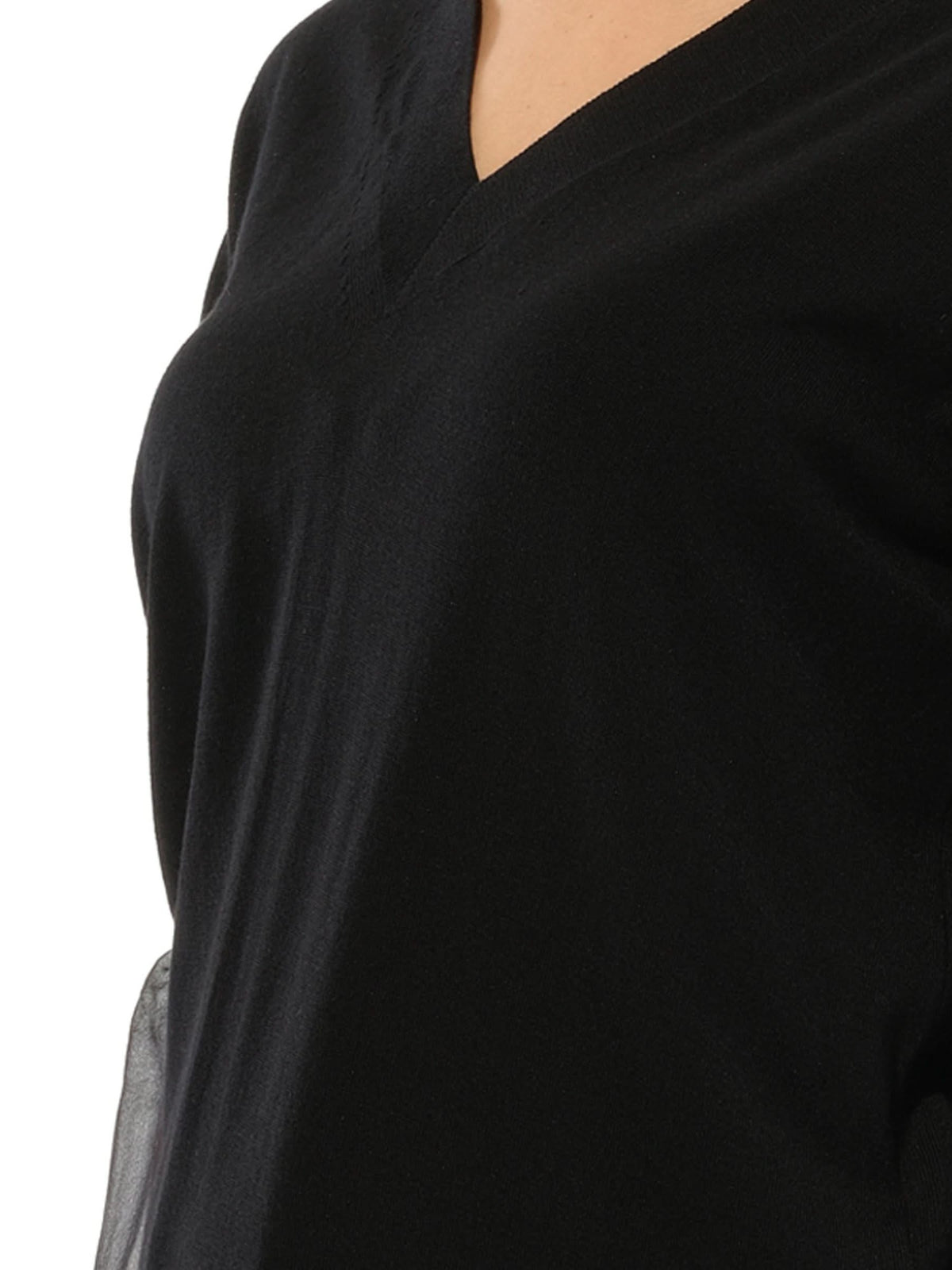 Classic Pullover in Black