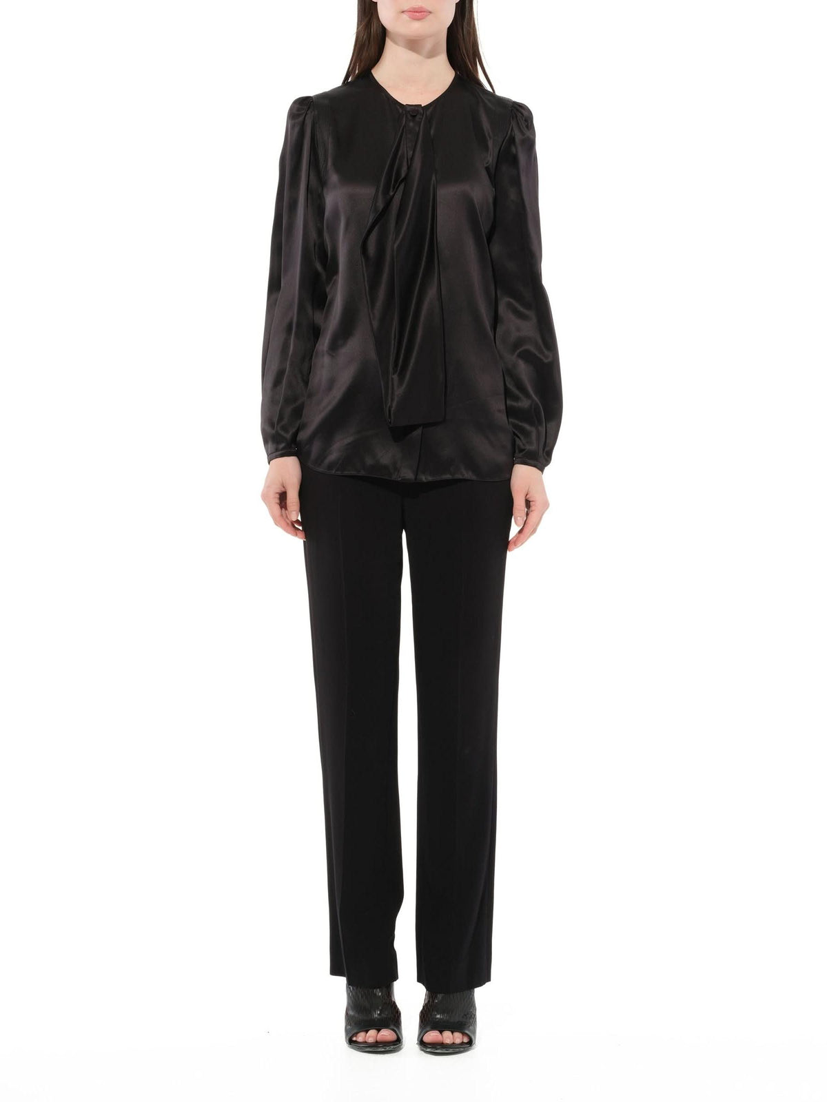Podium Shirt in Black