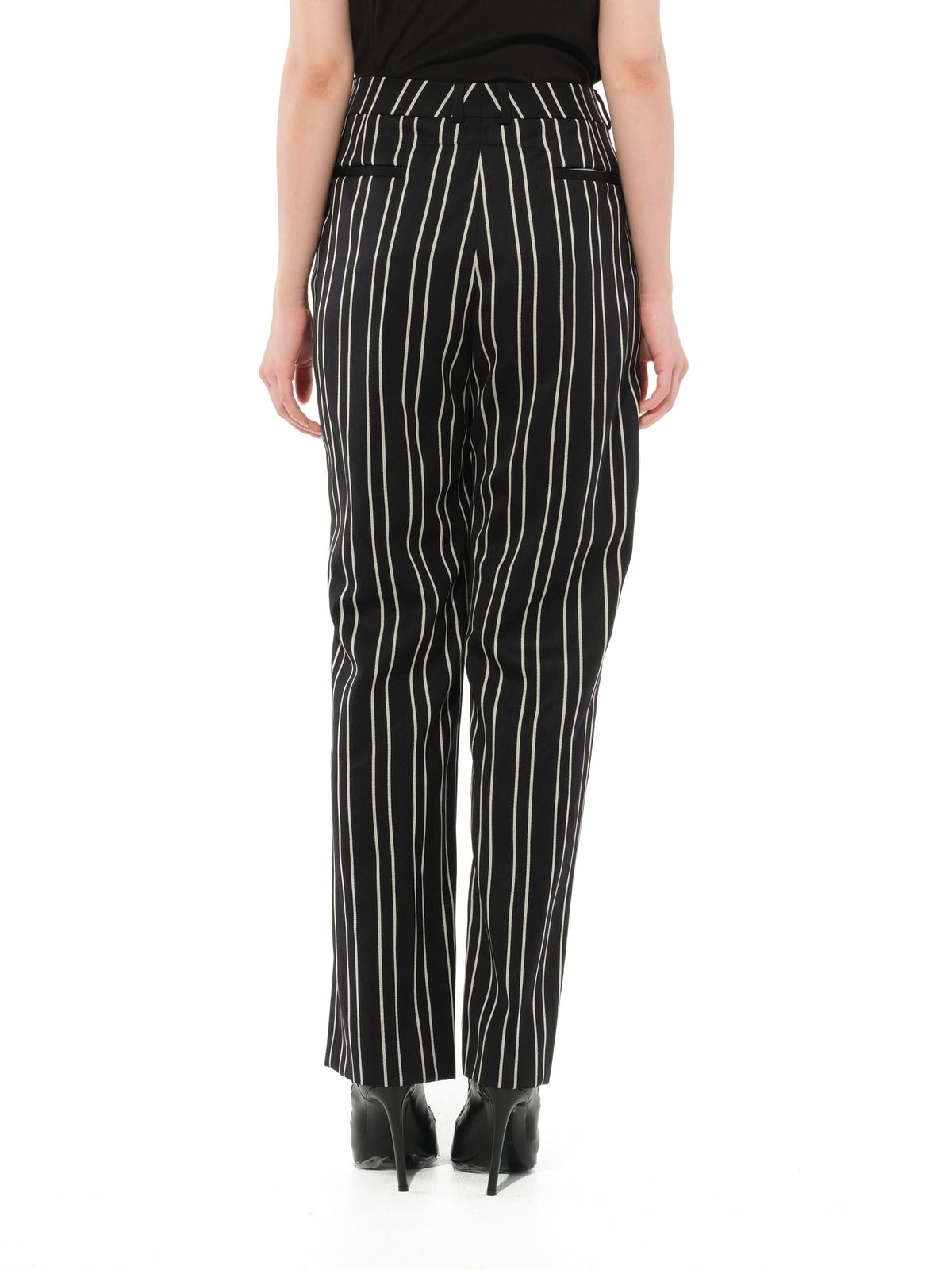 Trousers in Black