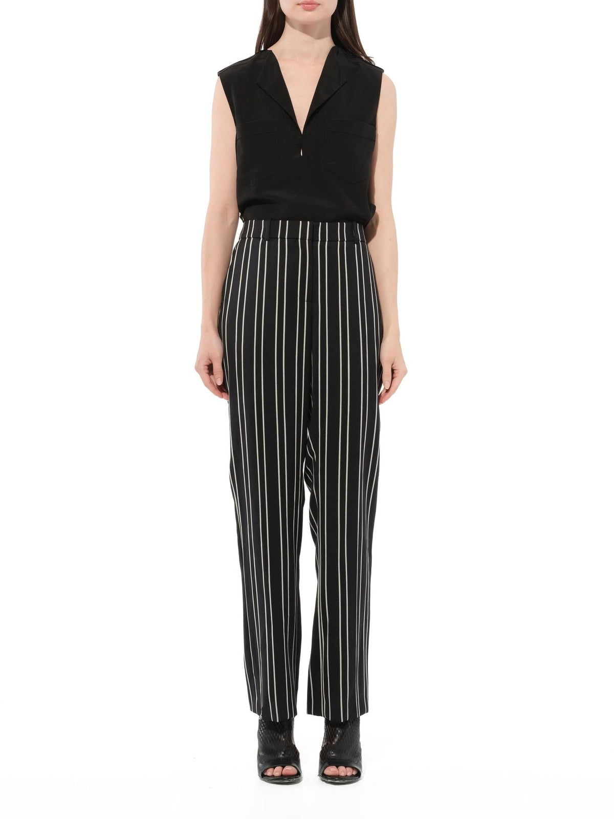 Trousers in Black