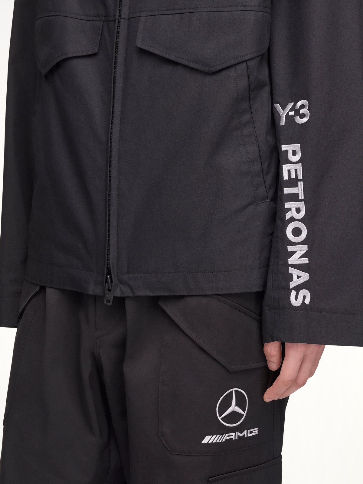 F1 Wolf Jacket in Black