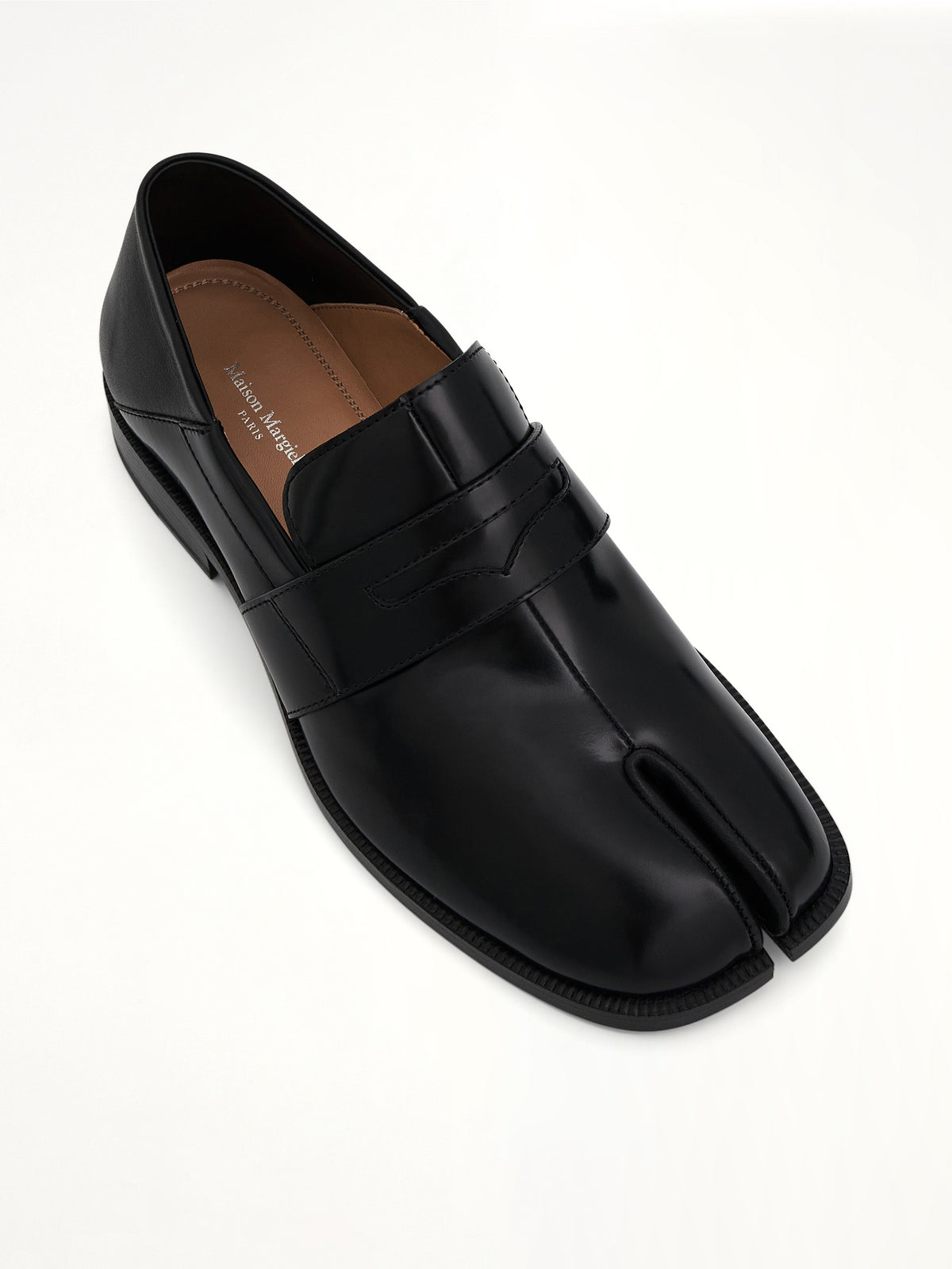 Tabi Loafers in Black