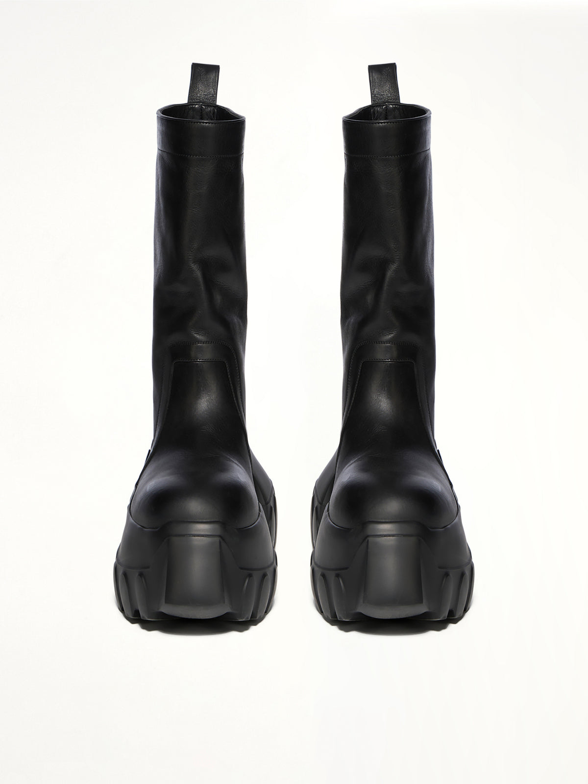Pull On Mega Tractor in Black