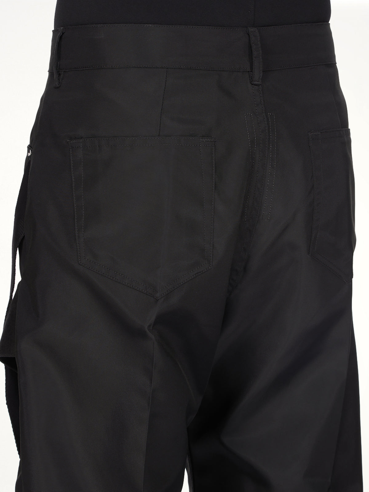 Megastrapped Geth in Black