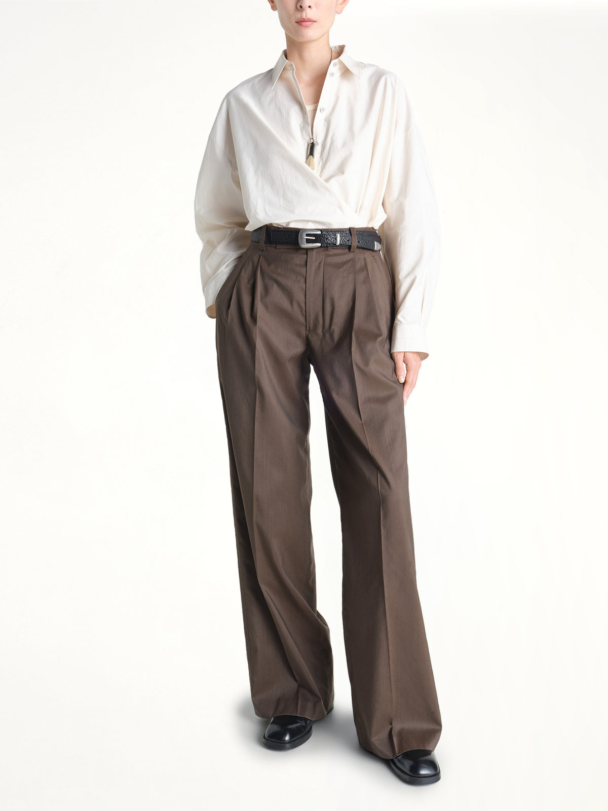 Straight Collar Twisted Shirt in Light Cream