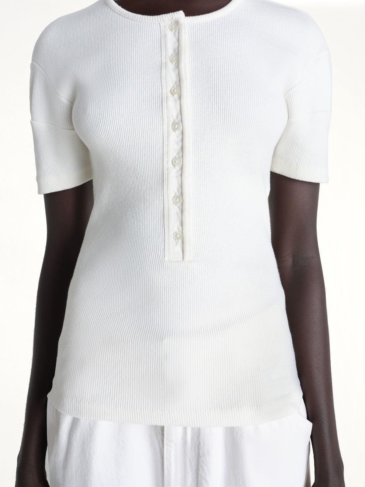 Fitted Henley in Milk