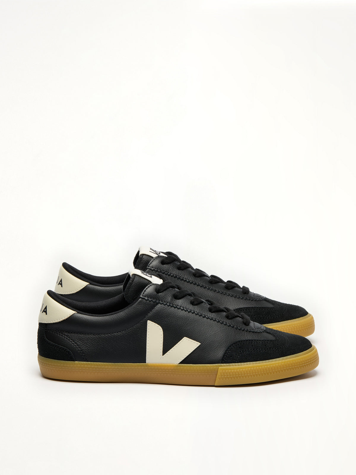 Volley Sneaker in Black/Pierre