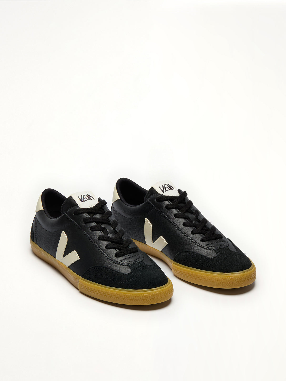 Volley Sneaker in Black/Pierre