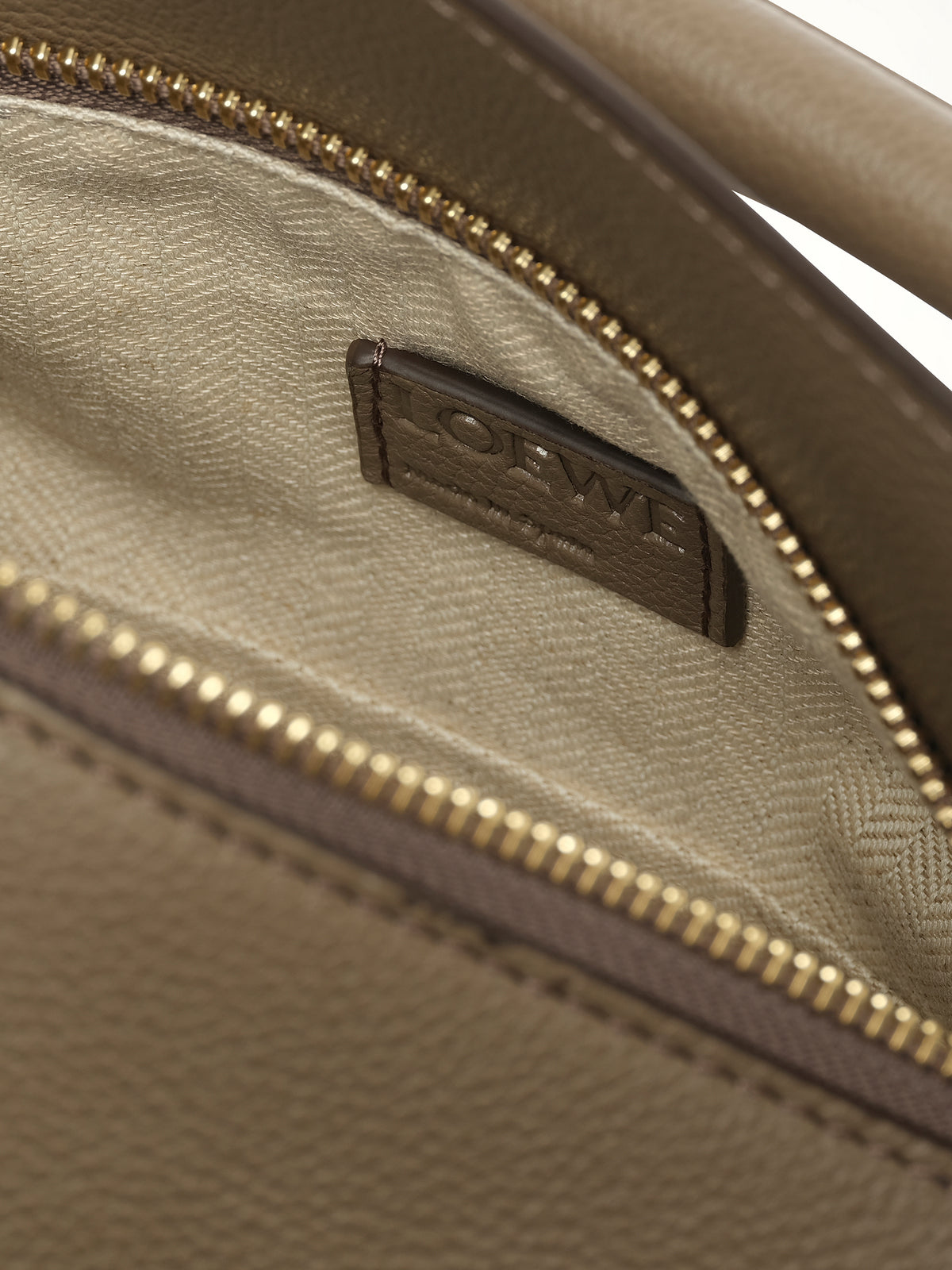 Puzzle Edge Small Bag in Taupe