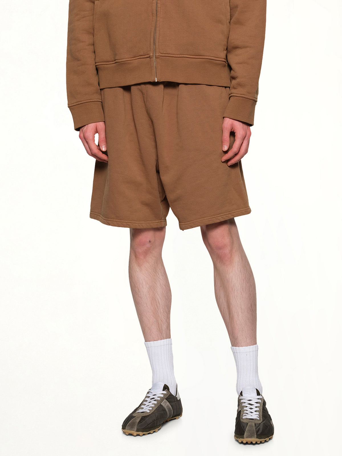 Standard Sweatshorts in Dune