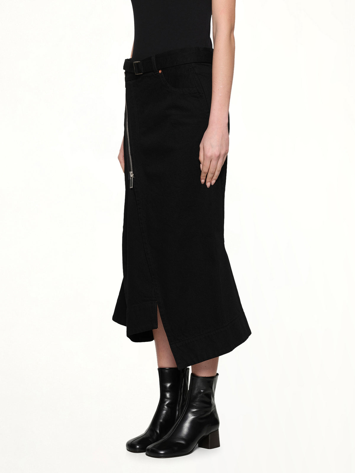 Side Zip Denim Skirt in Black