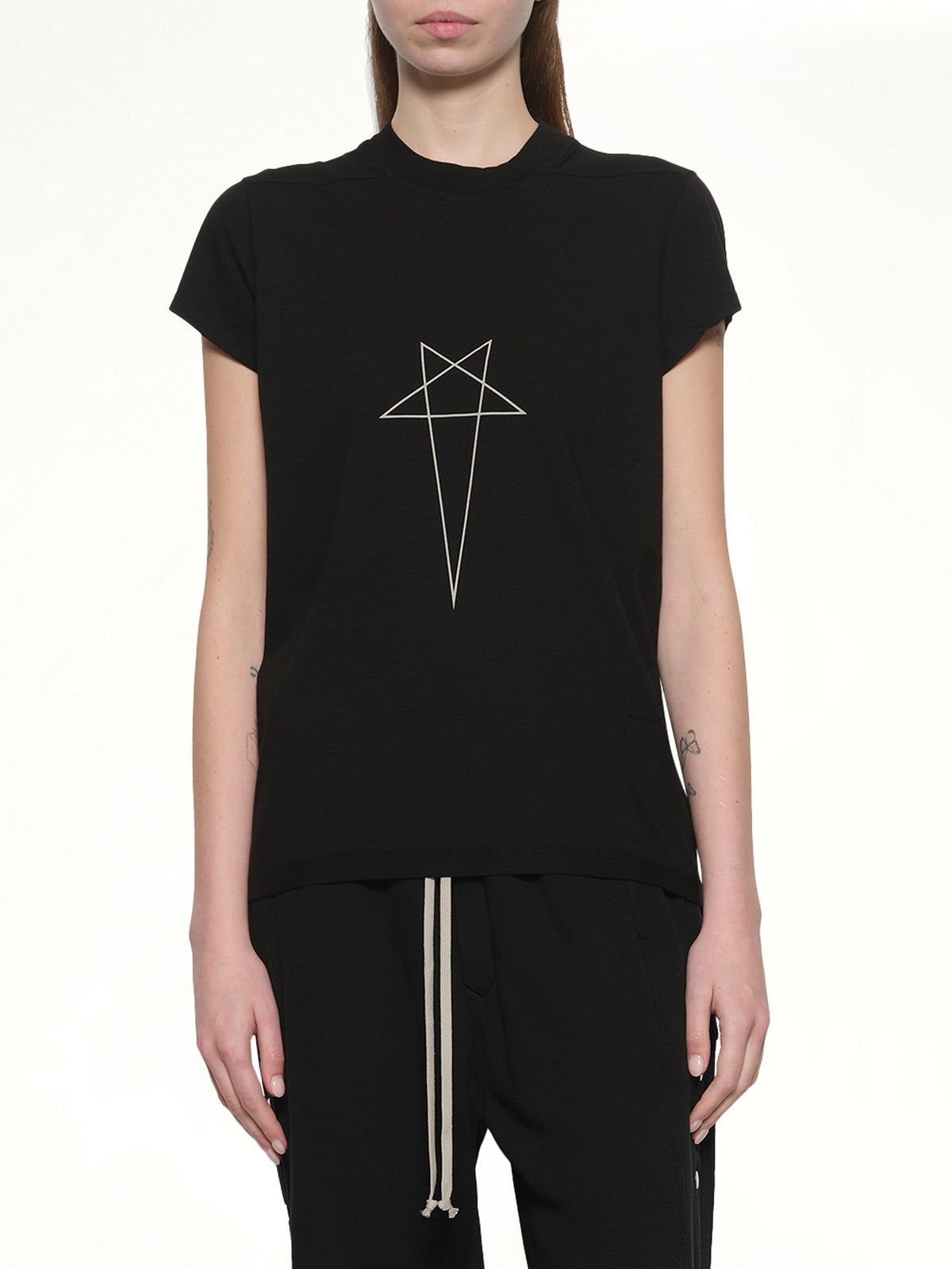 Penta Small Level T-Shirt in Black/Pearl