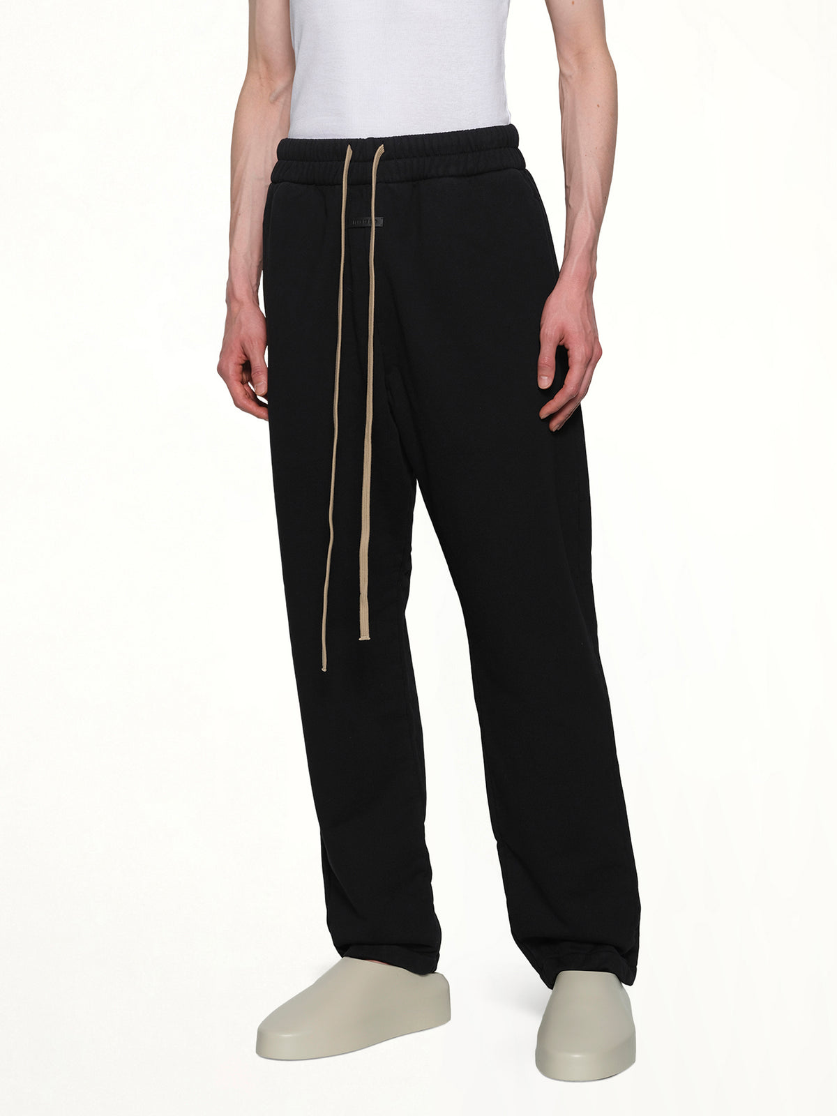Relaxed Sweatpant in Black