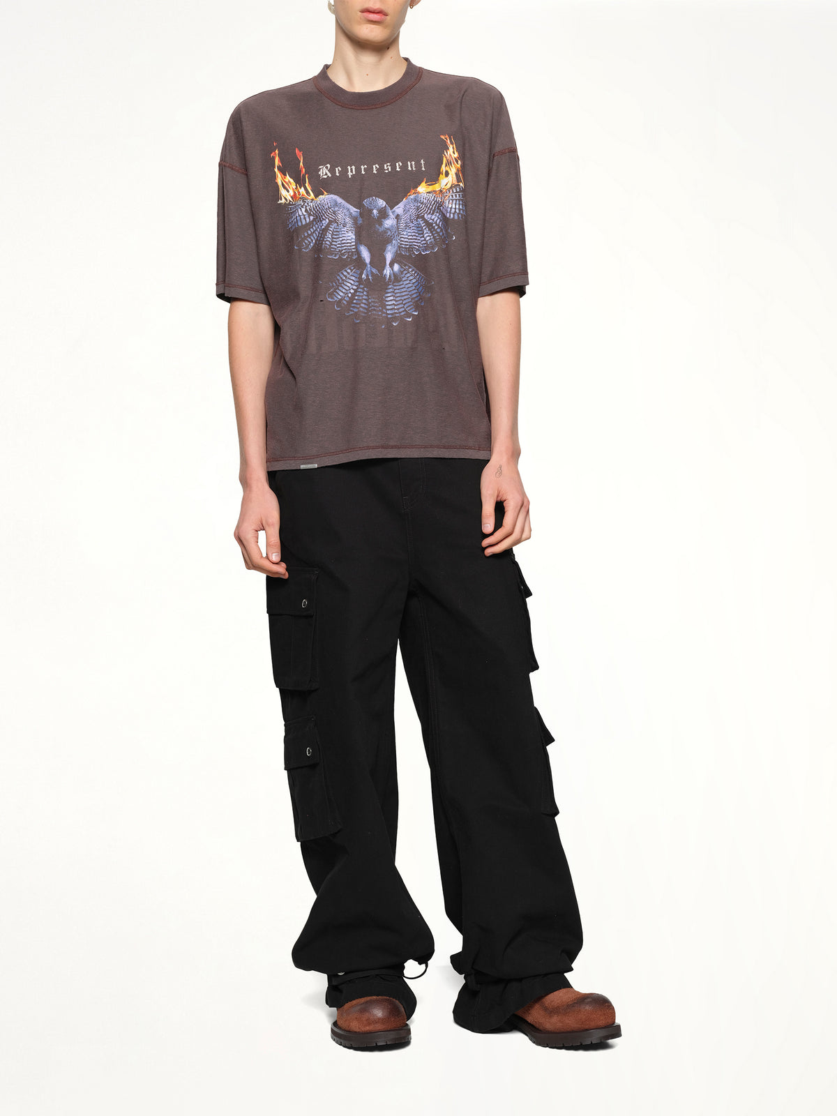 Reversible Living Legacy Falcon T-Shirt in Nero