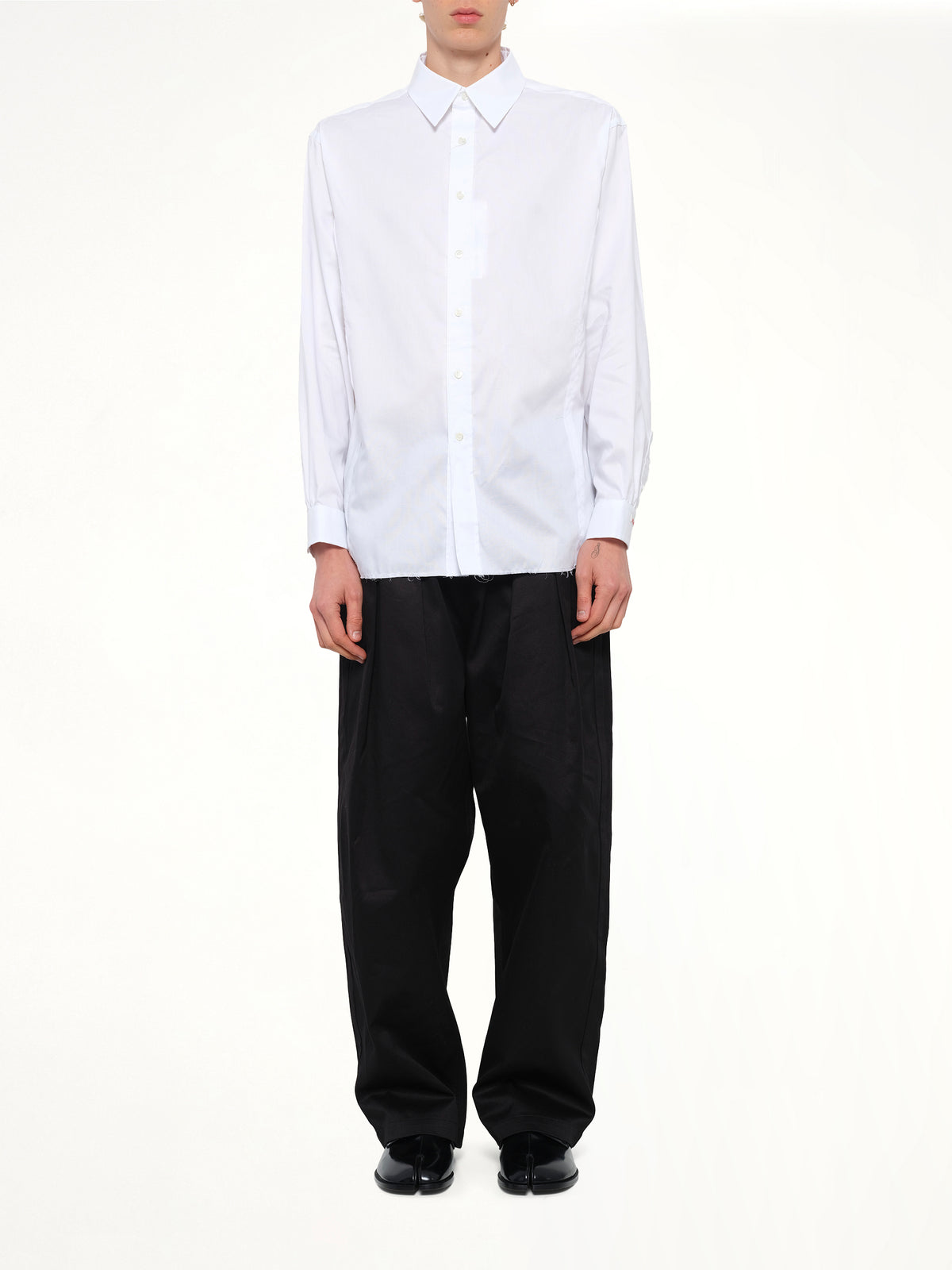 Long-sleeved Frayed Hem Shirt in White