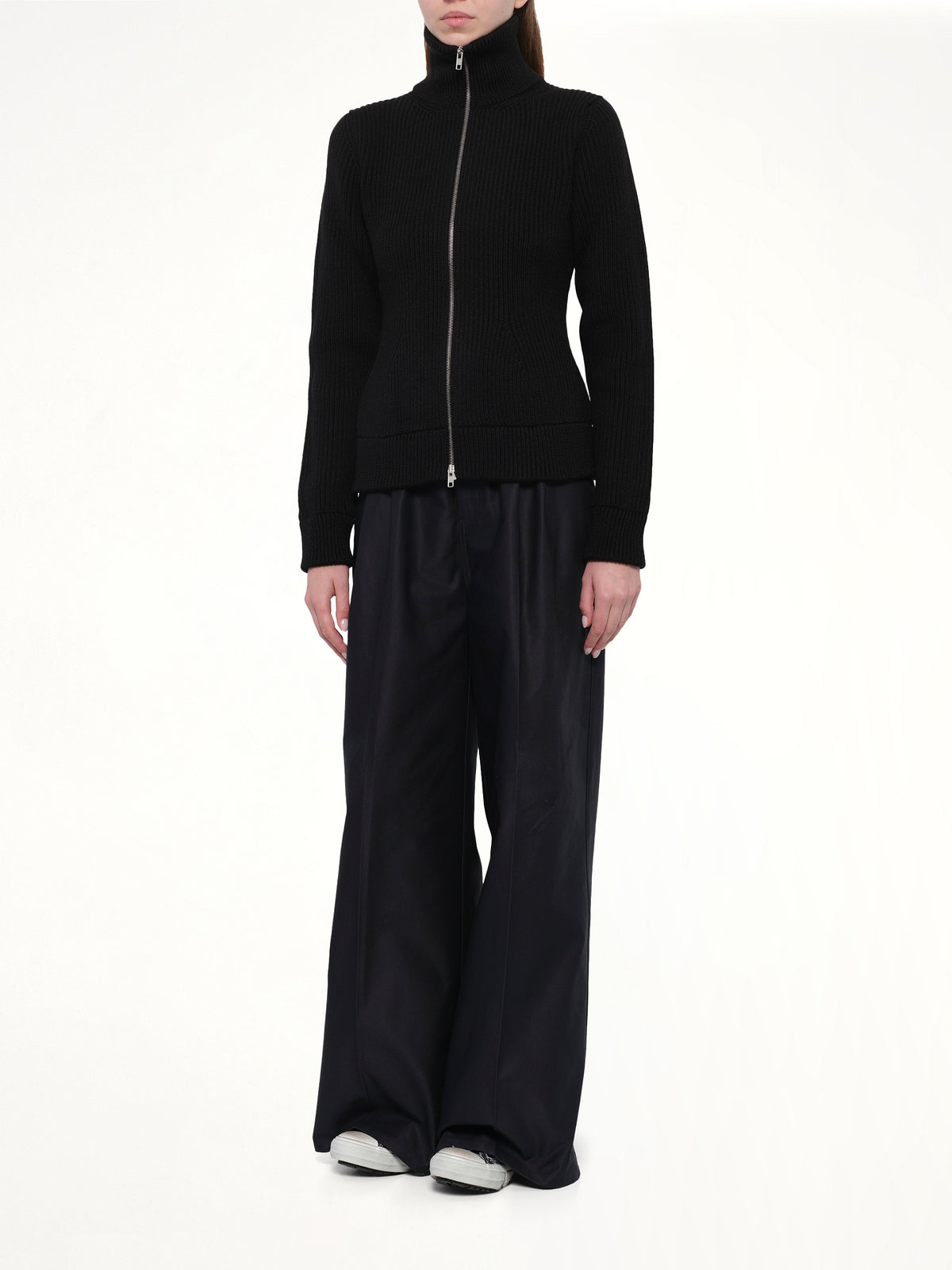 Gauge 5 Zip Cardigan in Black