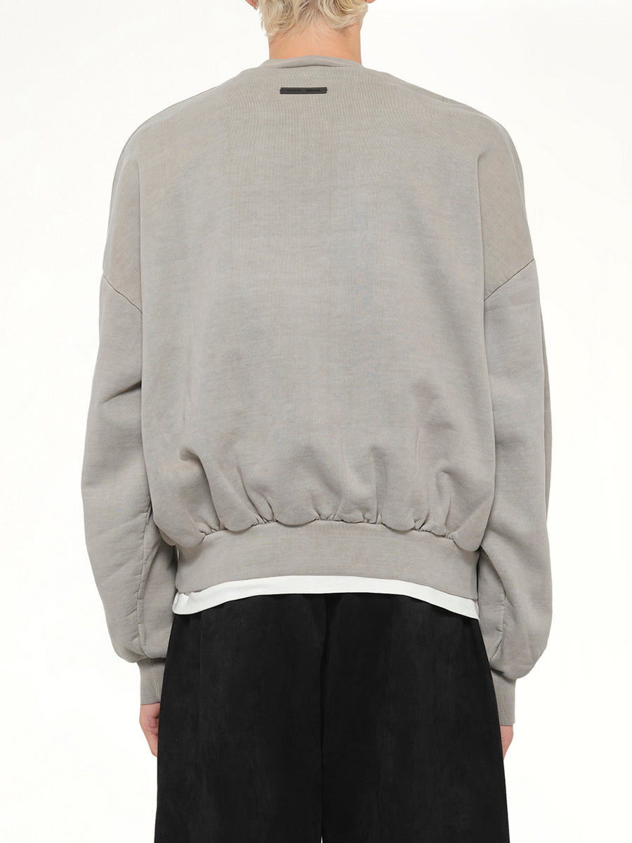 Cropped Relaxed Sweatshirt in Smoke Grey