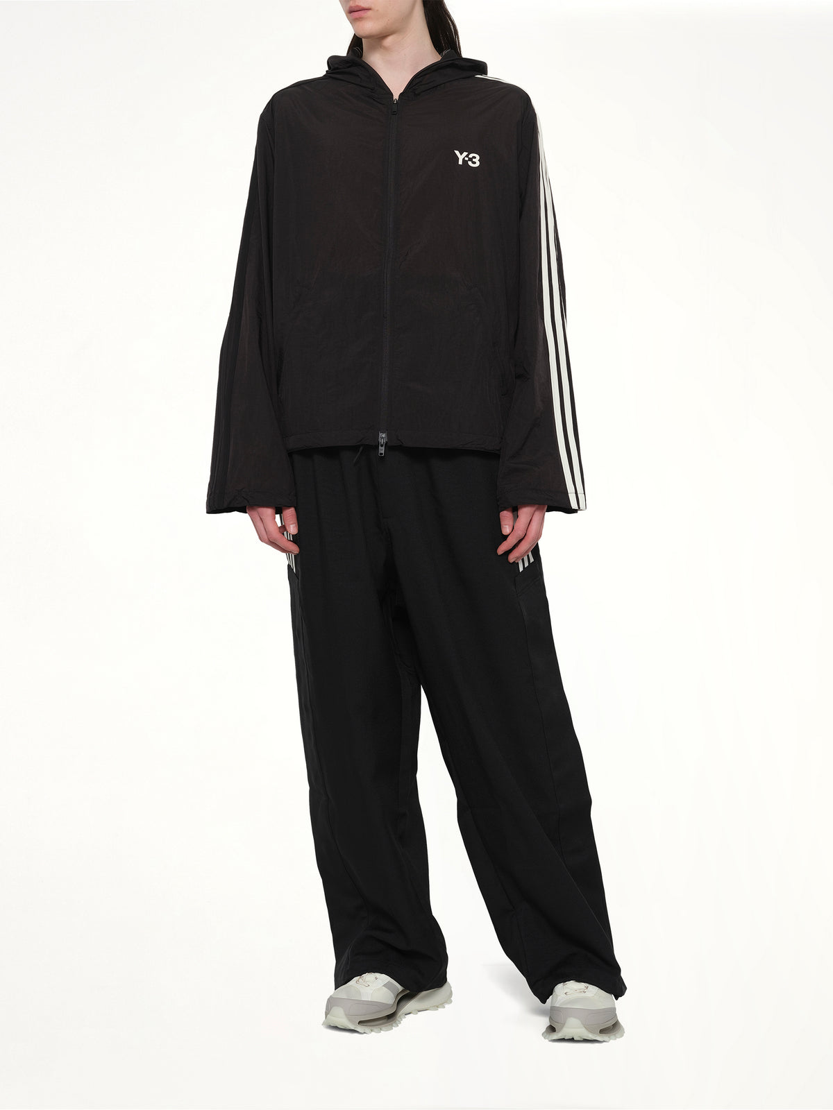 Wire 3S Track Top in Black